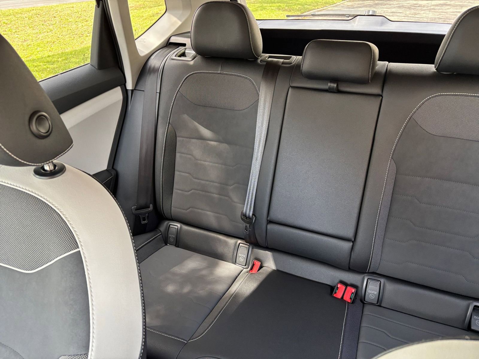 Thumbnail: 2025 Volkswagen Taos - 34