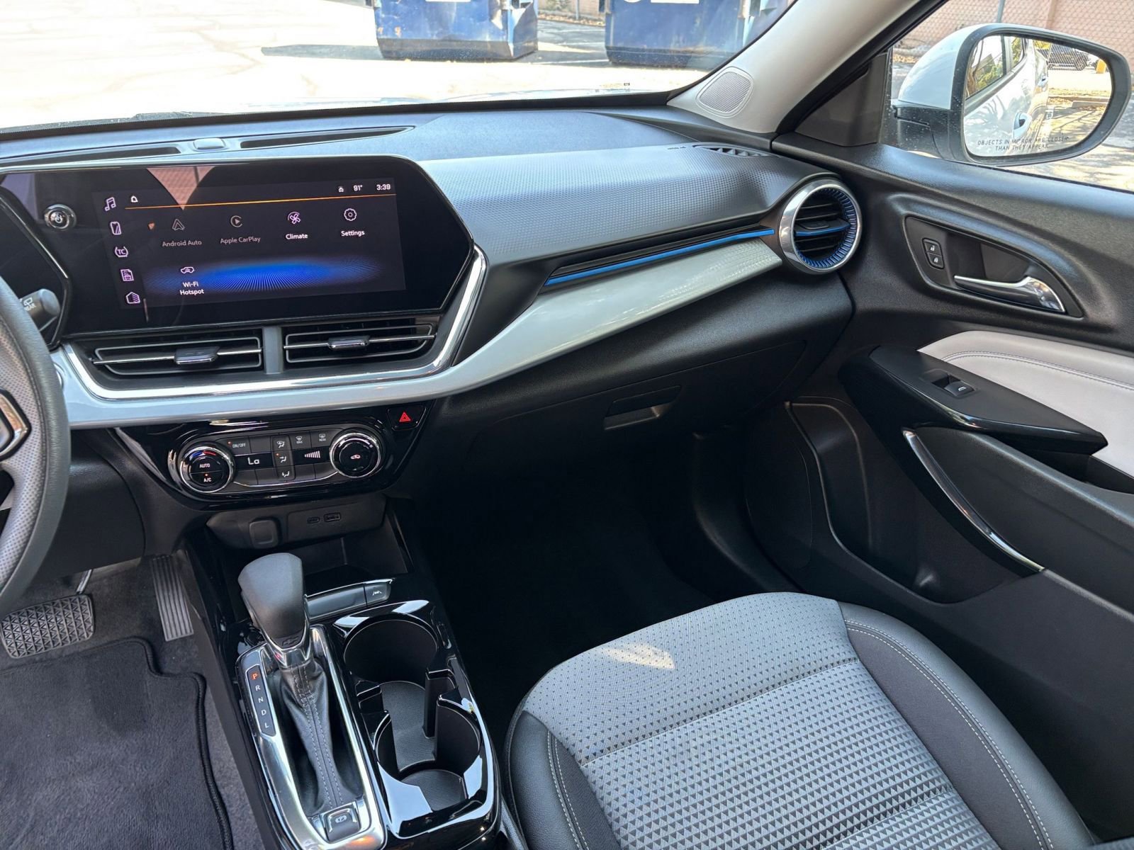 Thumbnail: 2025 Chevrolet Trax - 29