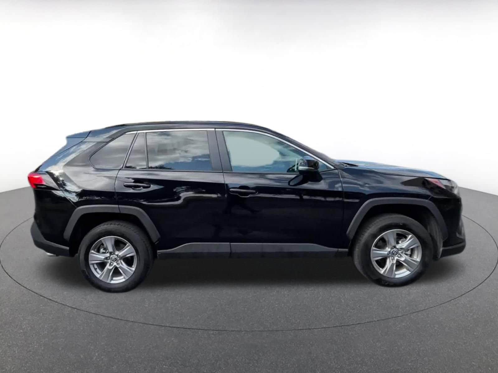 Thumbnail: 2025 Toyota RAV4 - 16