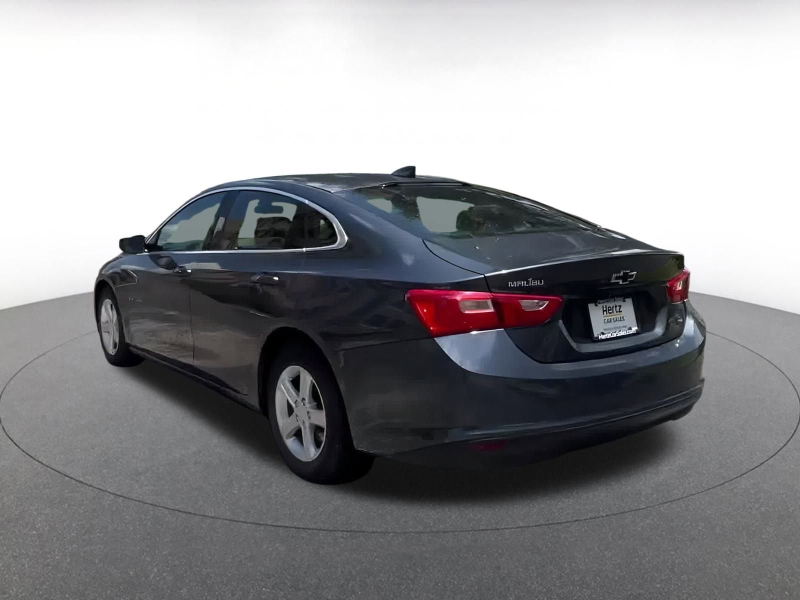 Thumbnail: 2021 Chevrolet Malibu - 10