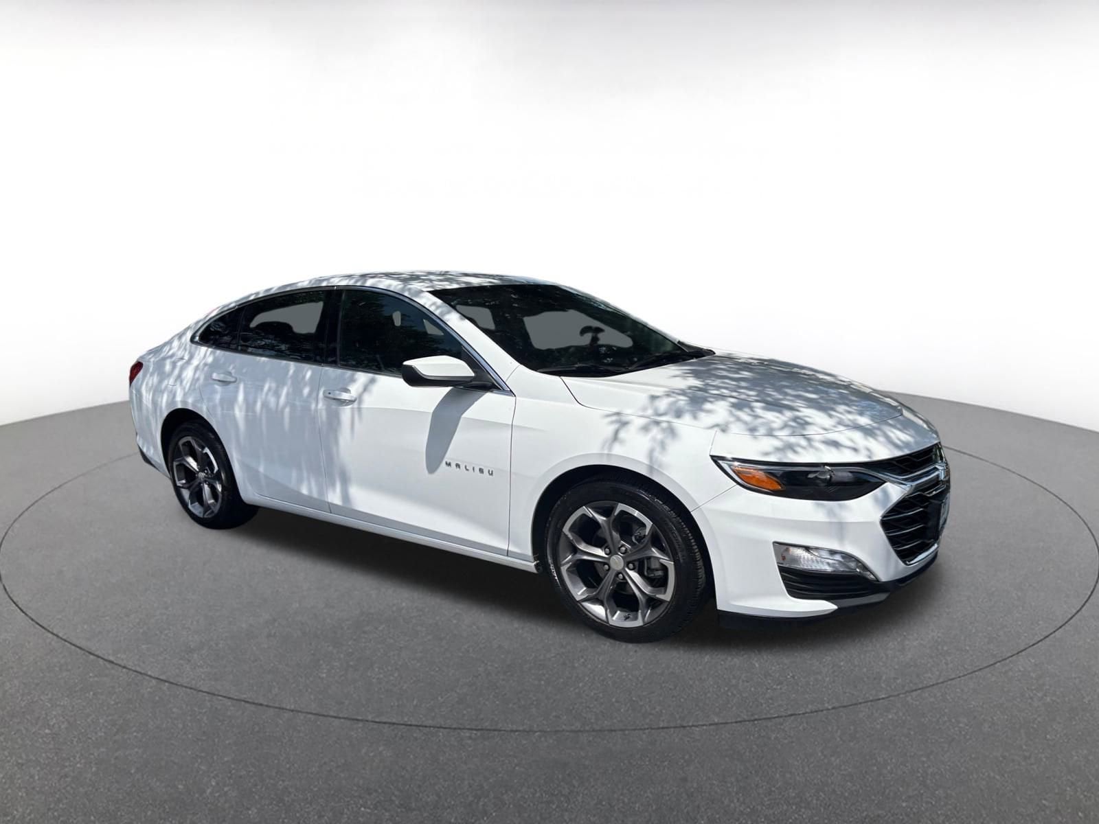Thumbnail: 2024 Chevrolet Malibu - 1