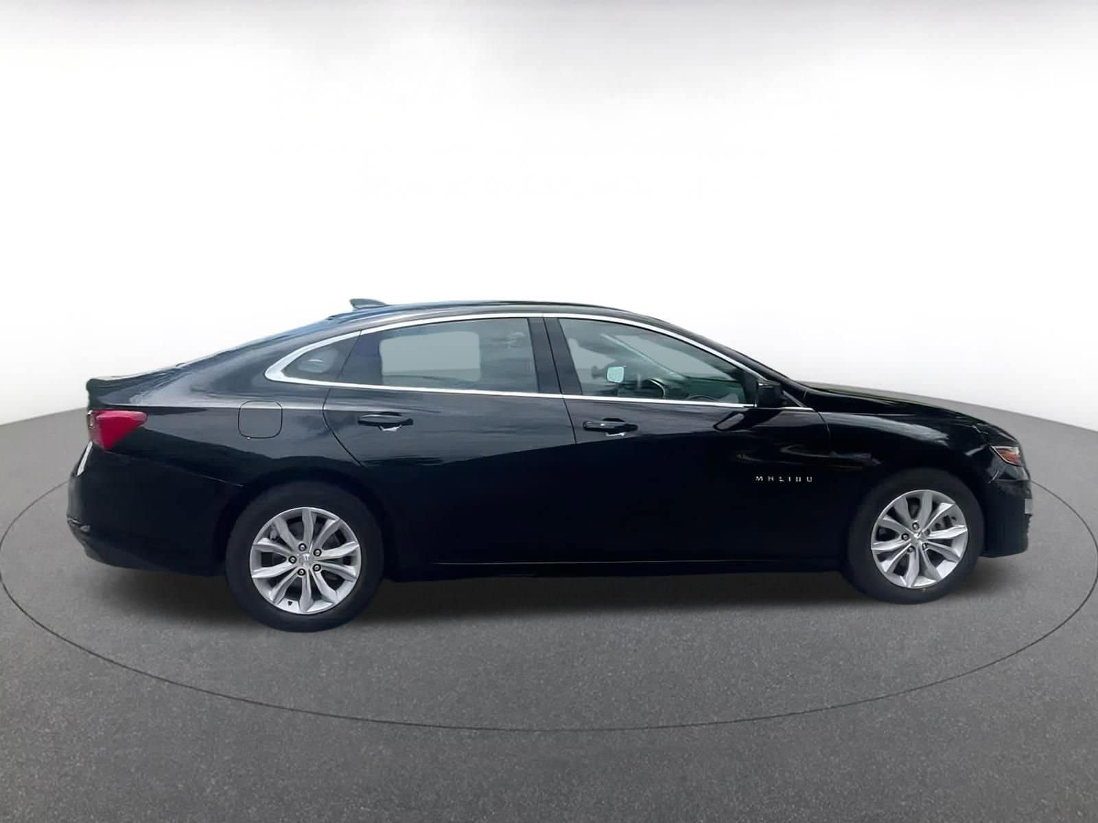 Thumbnail: 2024 Chevrolet Malibu - 15