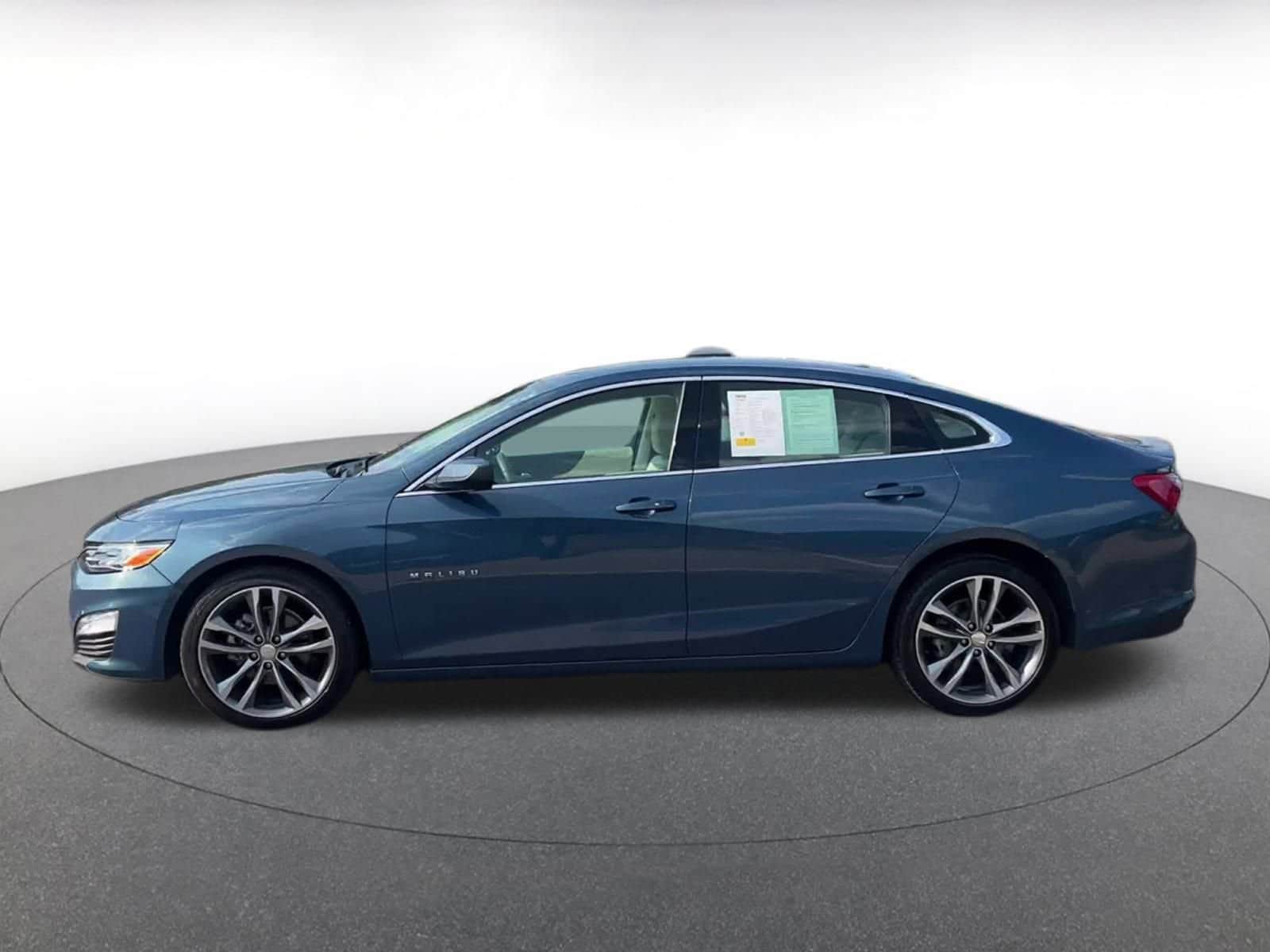 Thumbnail: 2024 Chevrolet Malibu - 7