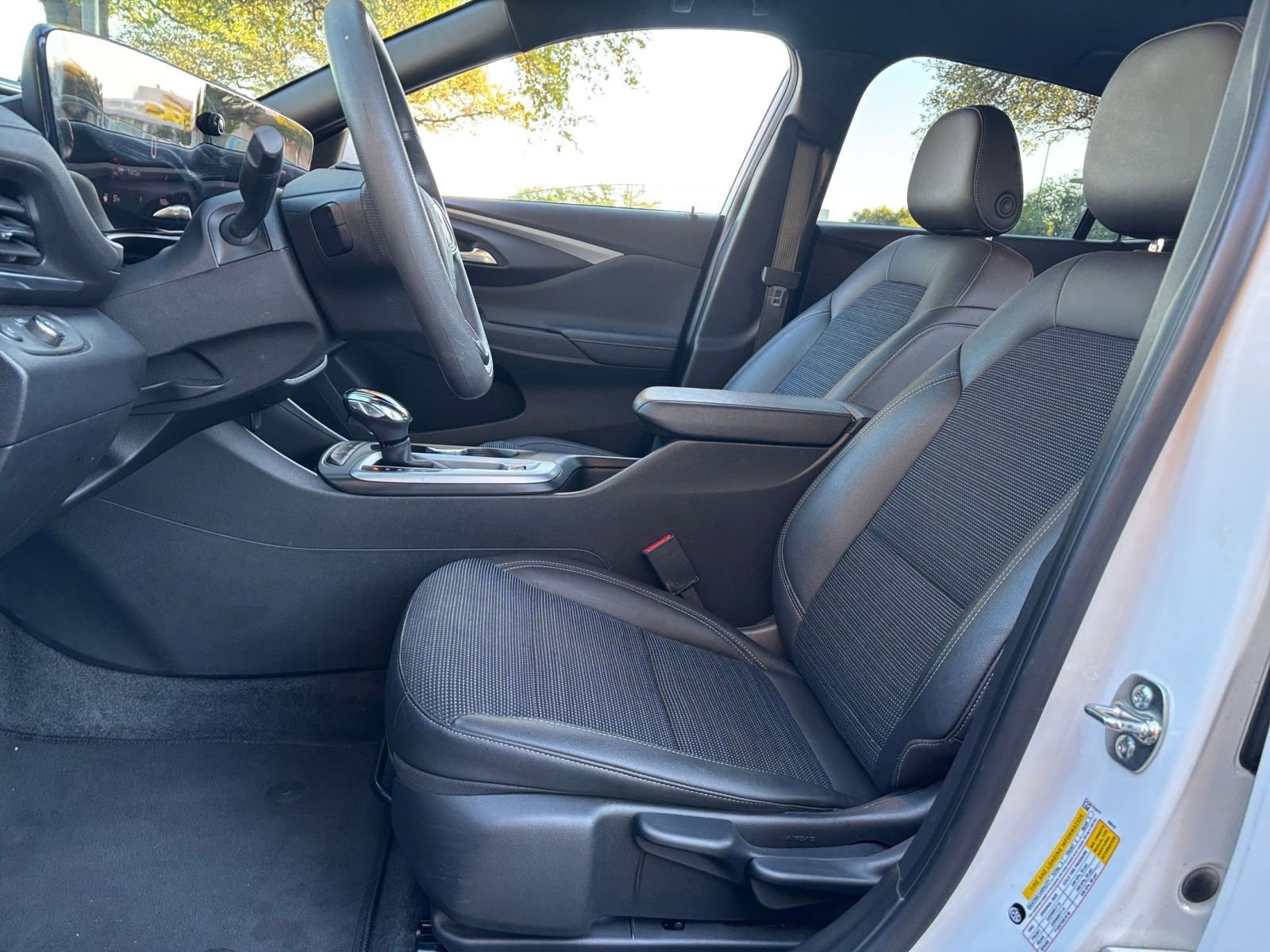 Thumbnail: 2025 Buick Envista - 22