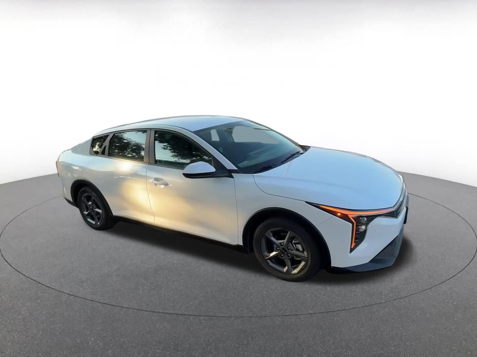 Thumbnail: 2025 Kia K4 - 2