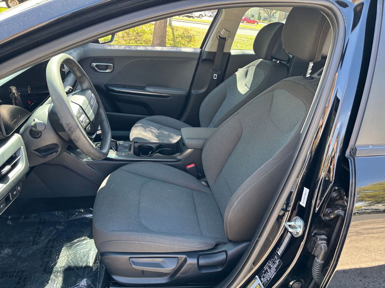 Thumbnail: 2025 Kia K4 - 32