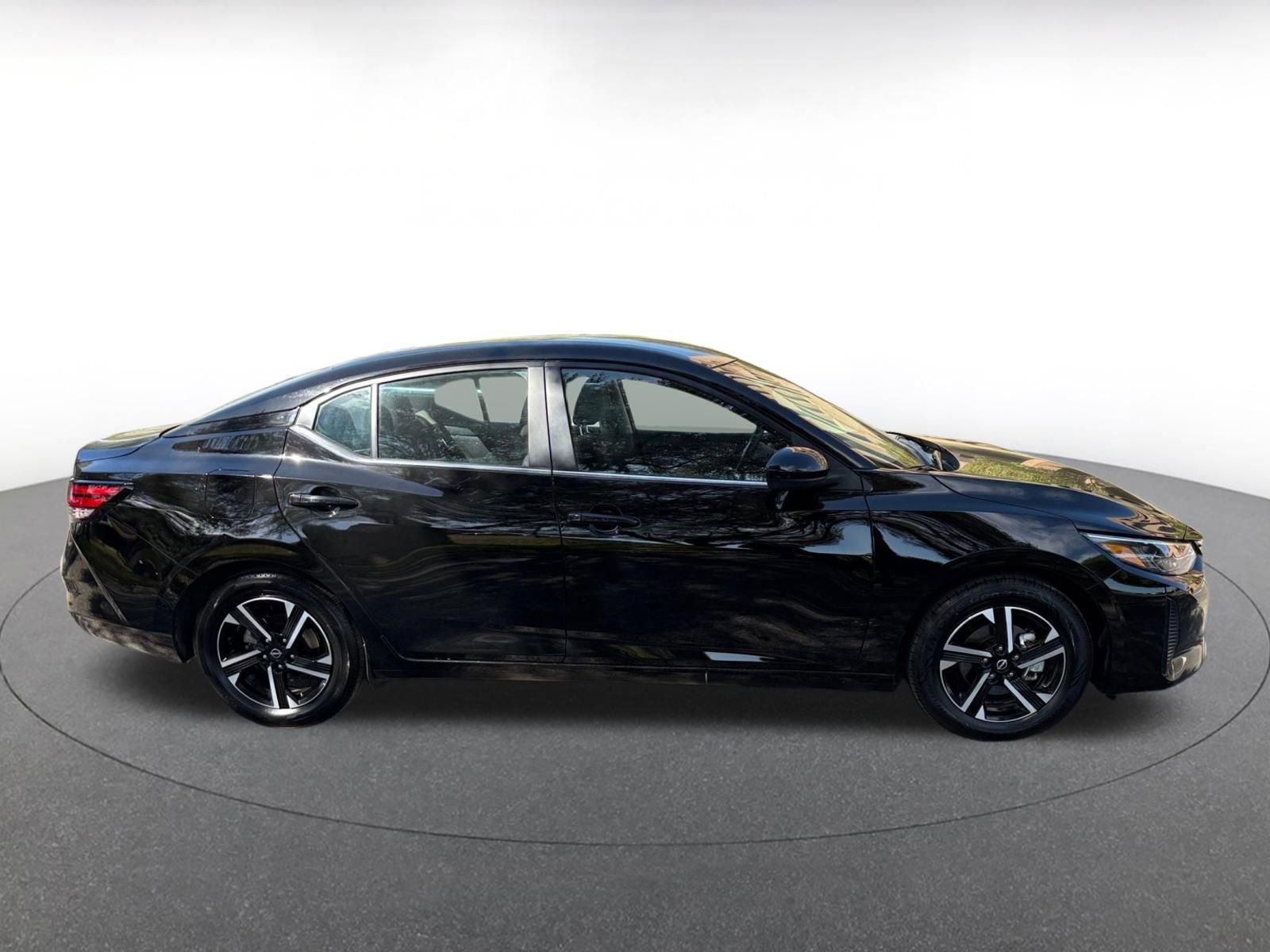 Thumbnail: 2025 Nissan Sentra - 15