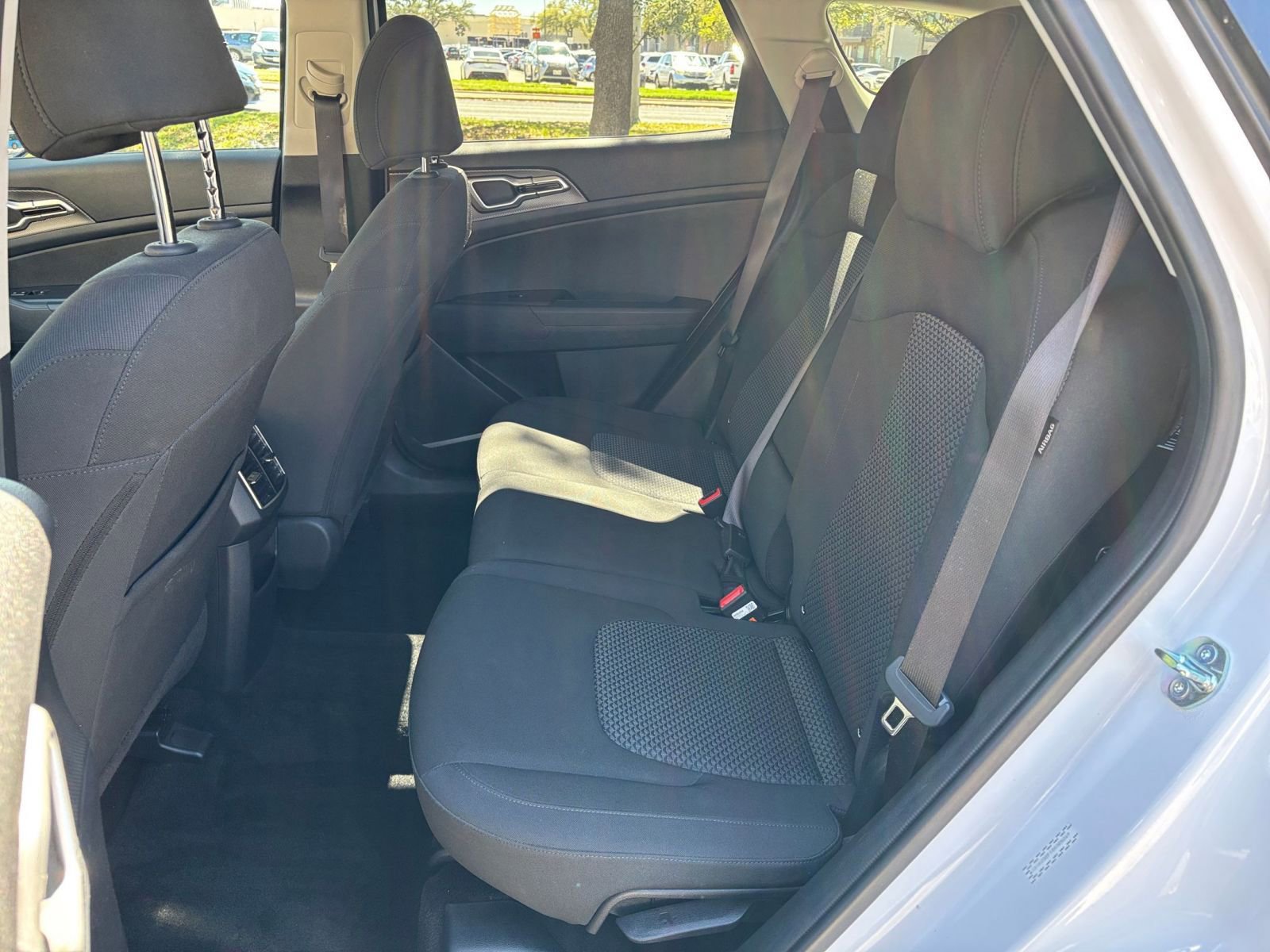 Thumbnail: 2025 Kia Sportage - 21