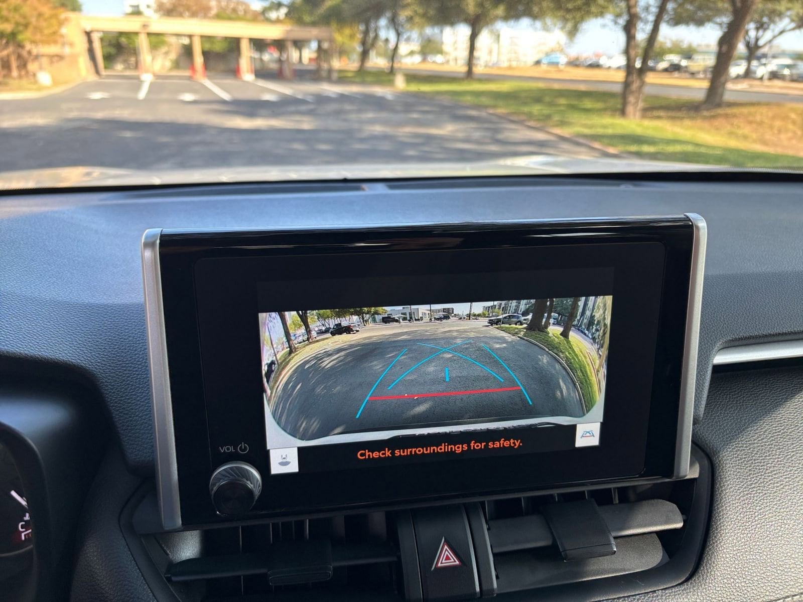 Thumbnail: 2025 Toyota RAV4 - 17