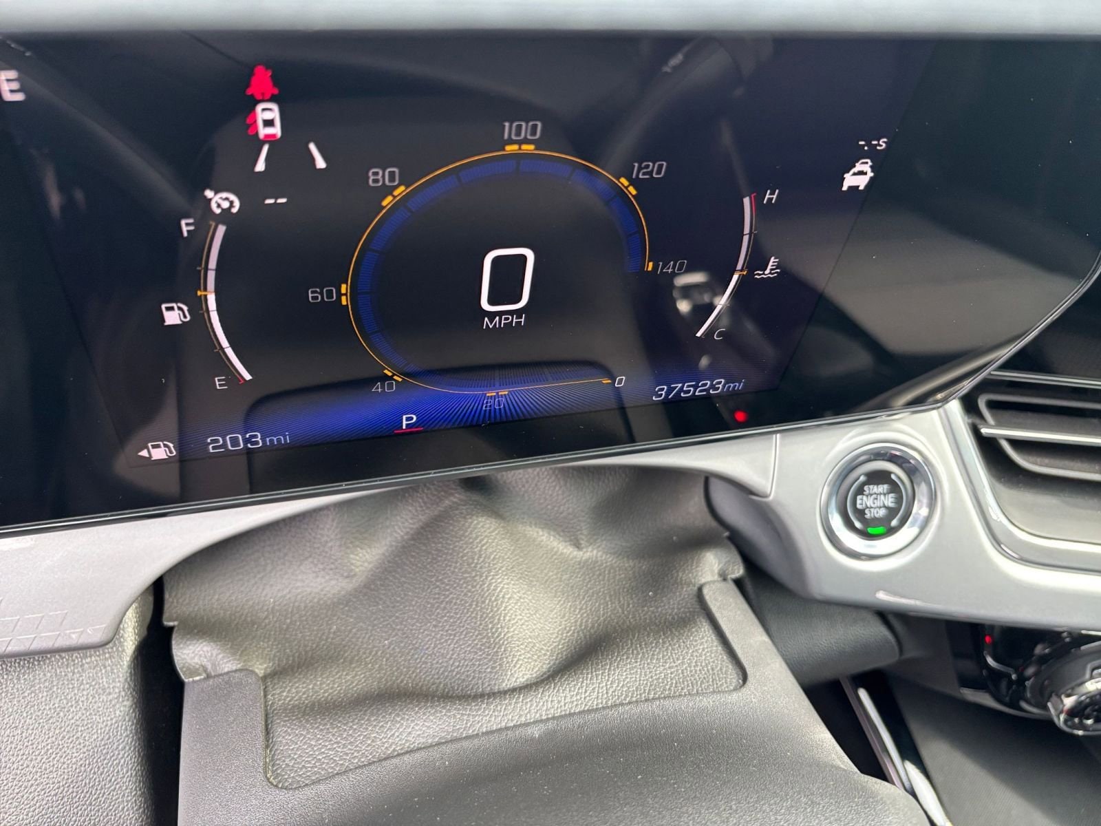 Thumbnail: 2025 Chevrolet Trax - 34