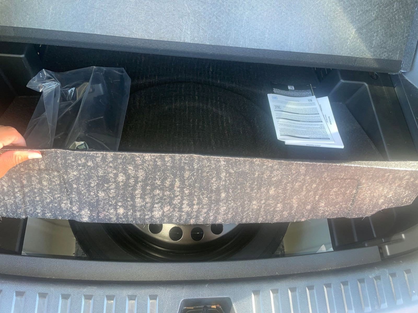 Thumbnail: 2025 Chevrolet Equinox - 18