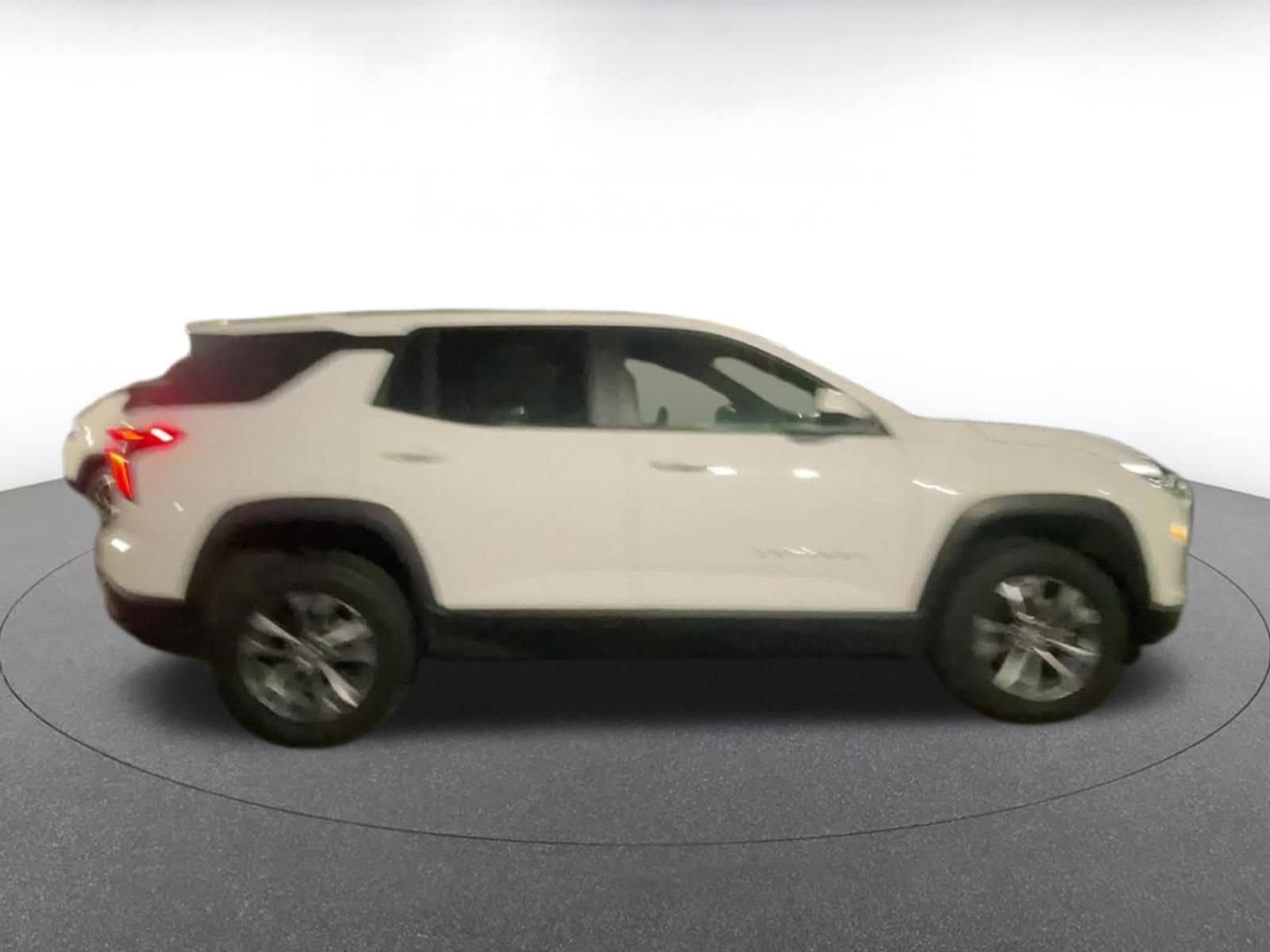 Thumbnail: 2025 Chevrolet Equinox - 15