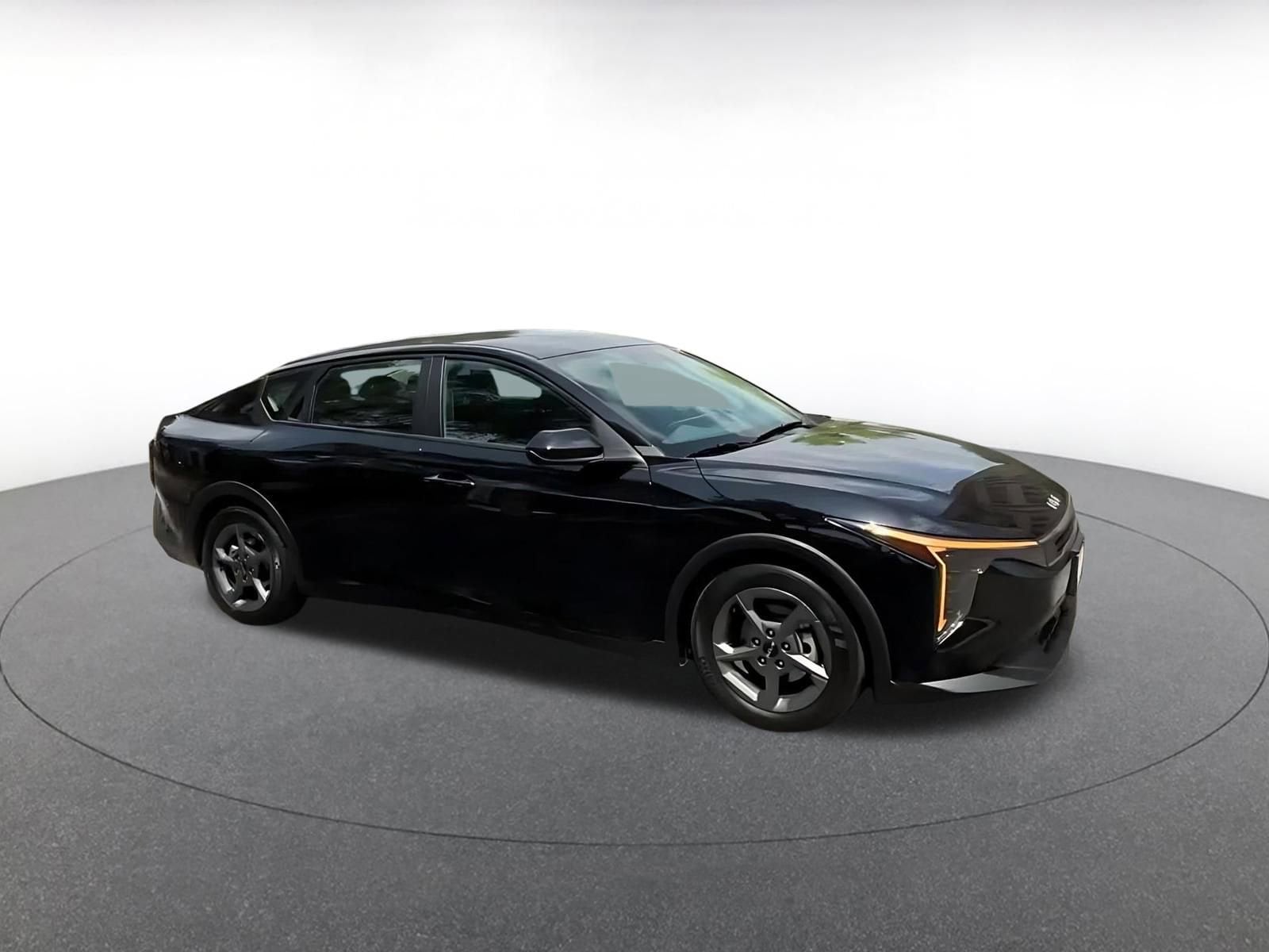 Thumbnail: 2025 Kia K4 - 2