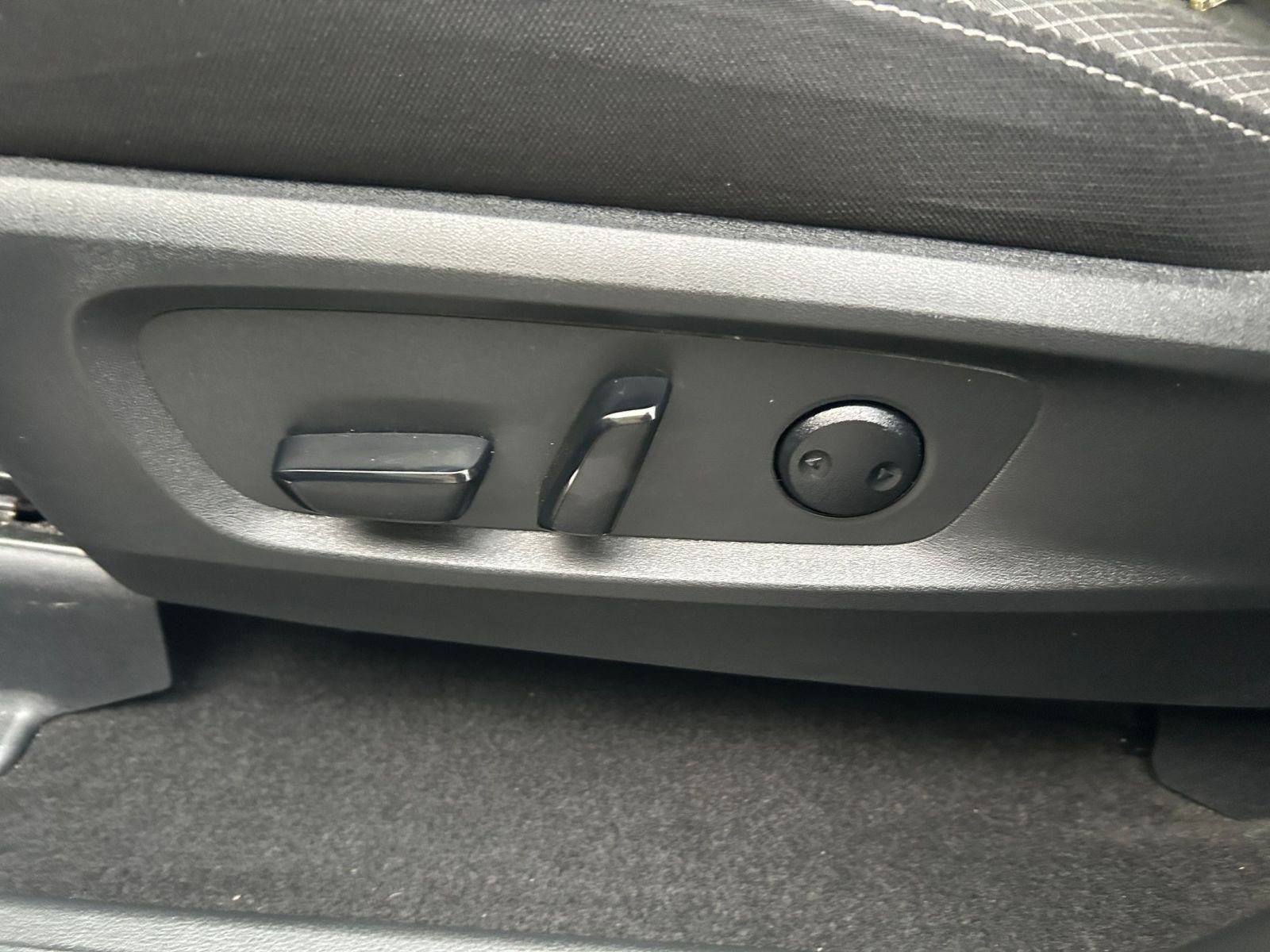 Thumbnail: 2025 Nissan Pathfinder - 23