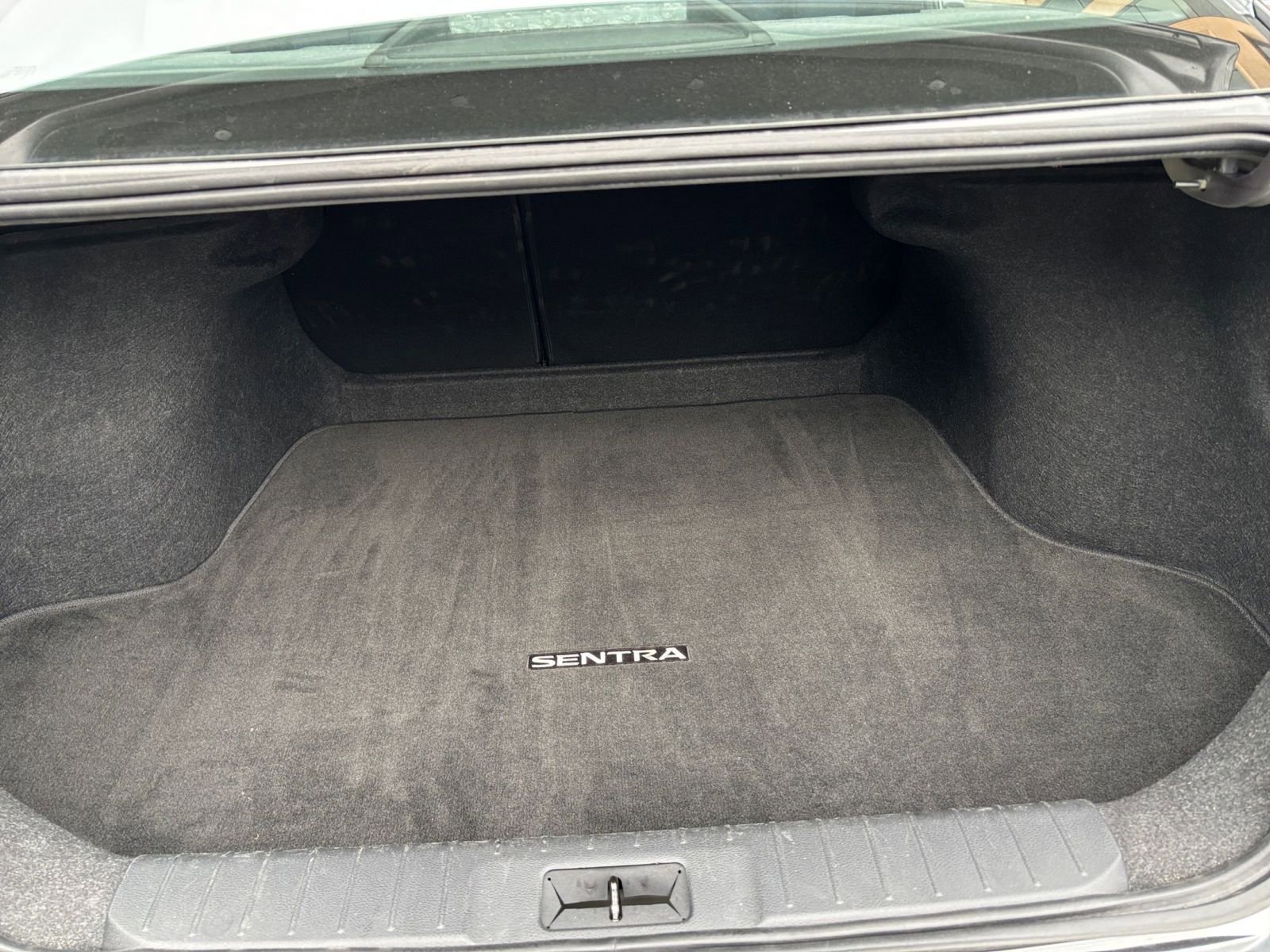 Thumbnail: 2025 Nissan Sentra - 25