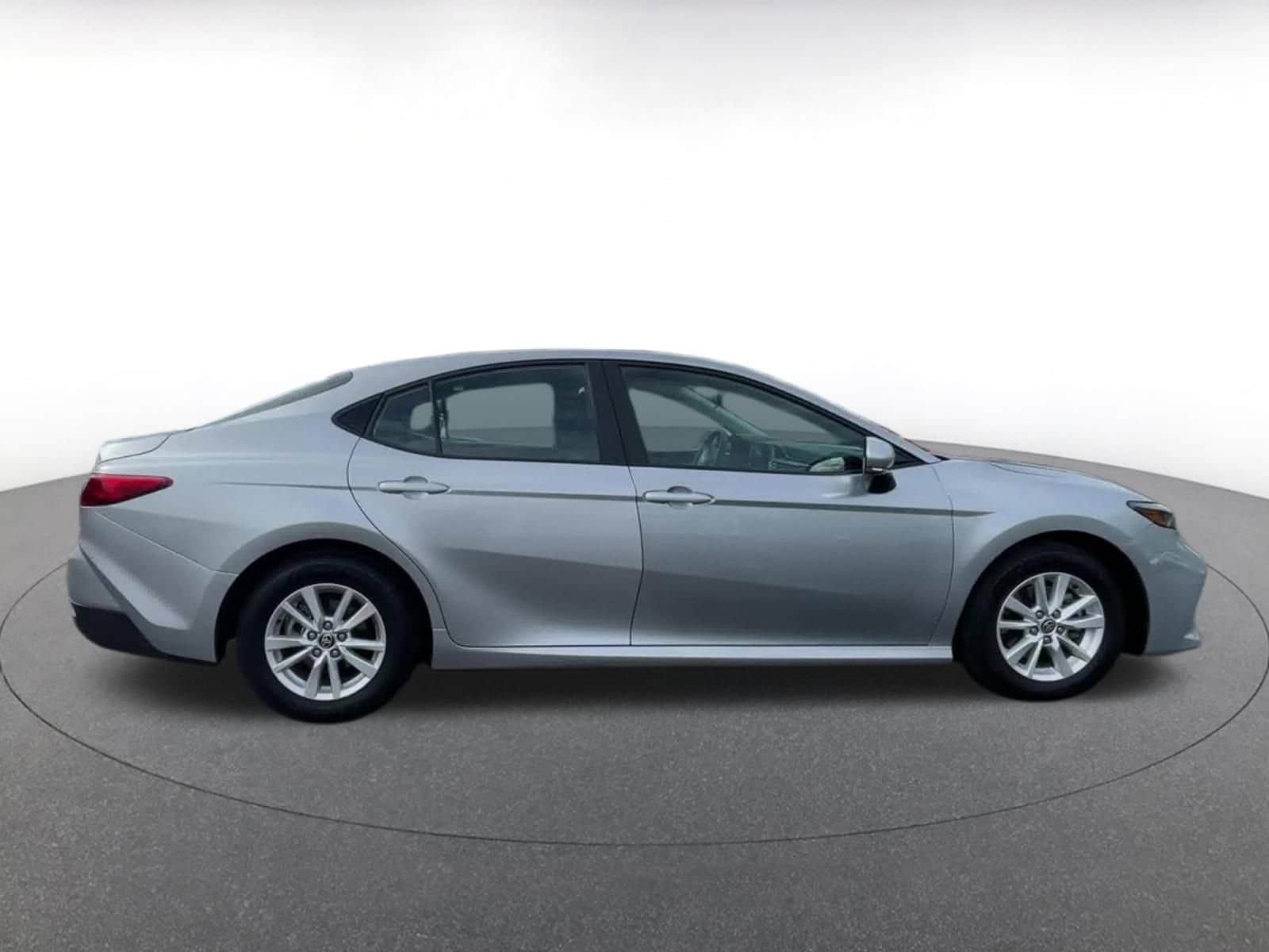 Thumbnail: 2025 Toyota Camry - 16