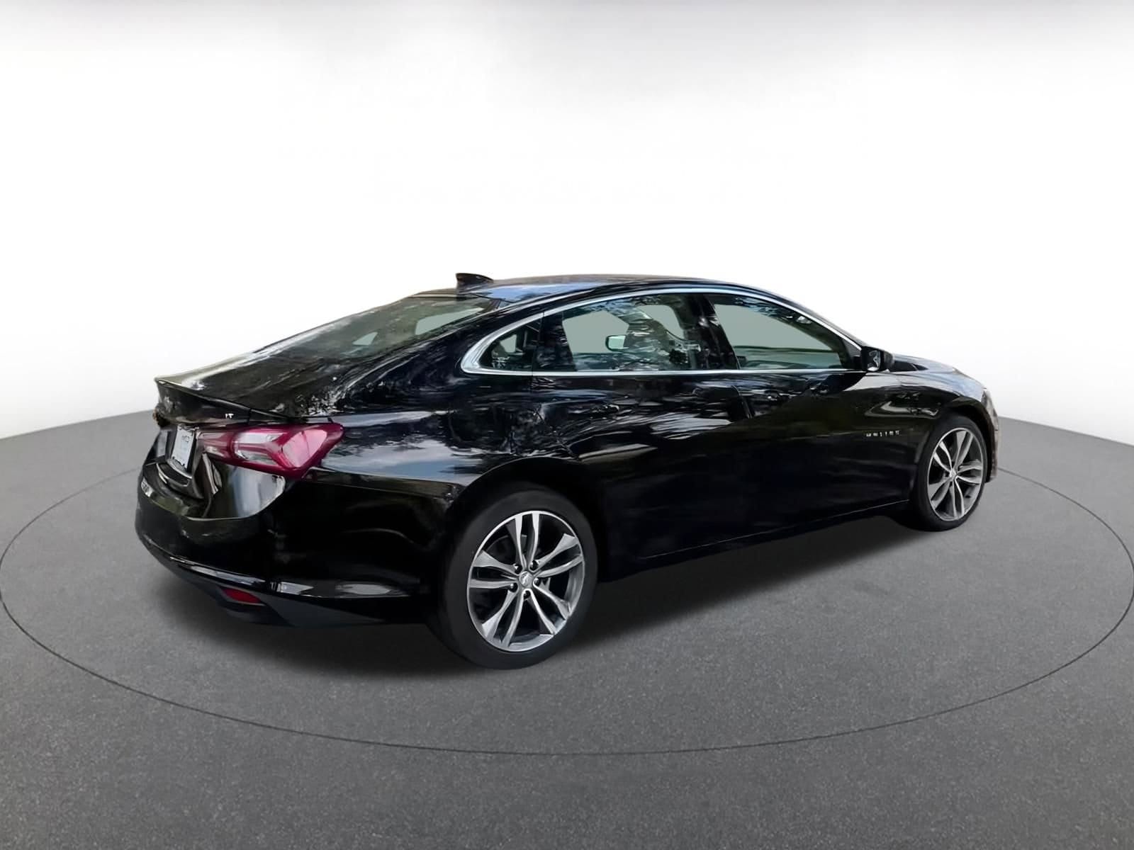 Thumbnail: 2024 Chevrolet Malibu - 13