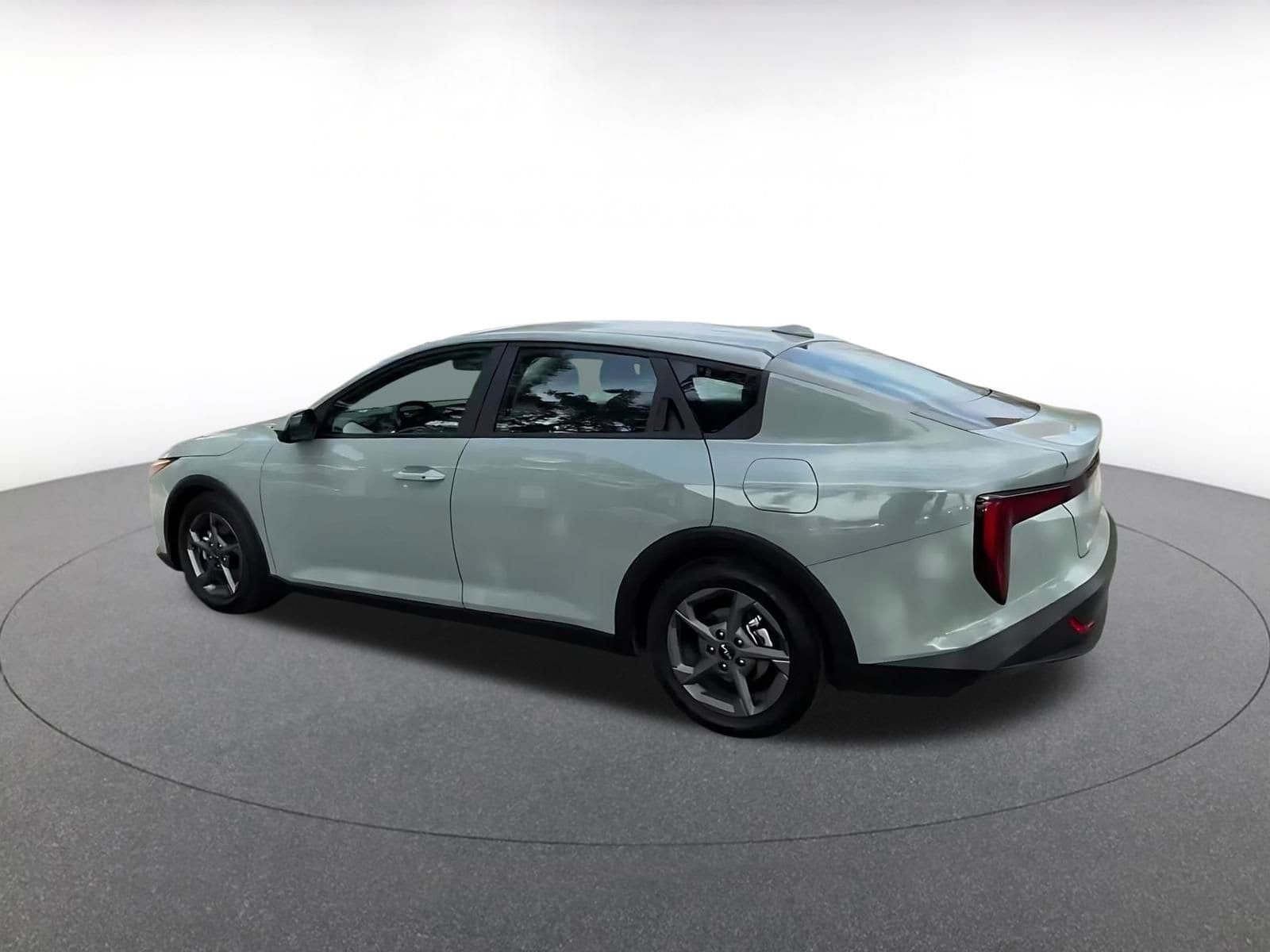 Thumbnail: 2025 Kia K4 - 8