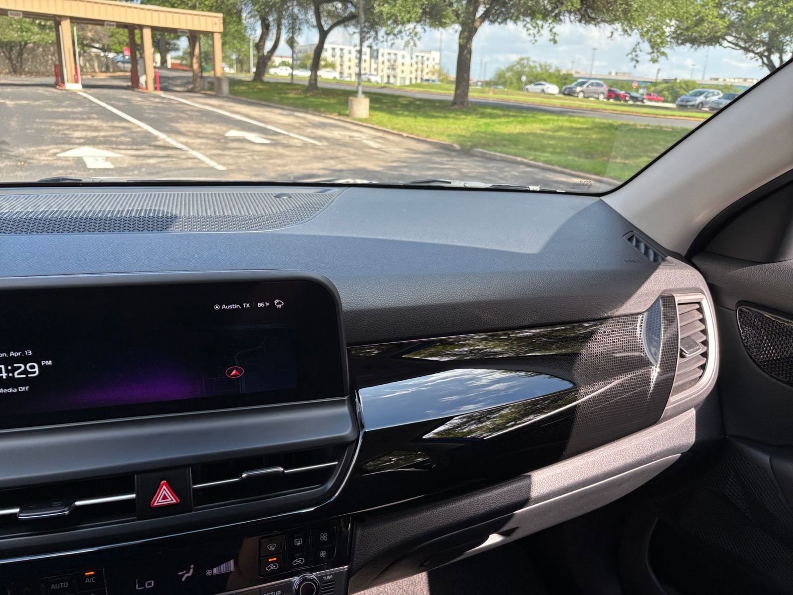 Thumbnail: 2025 Kia Seltos - 30