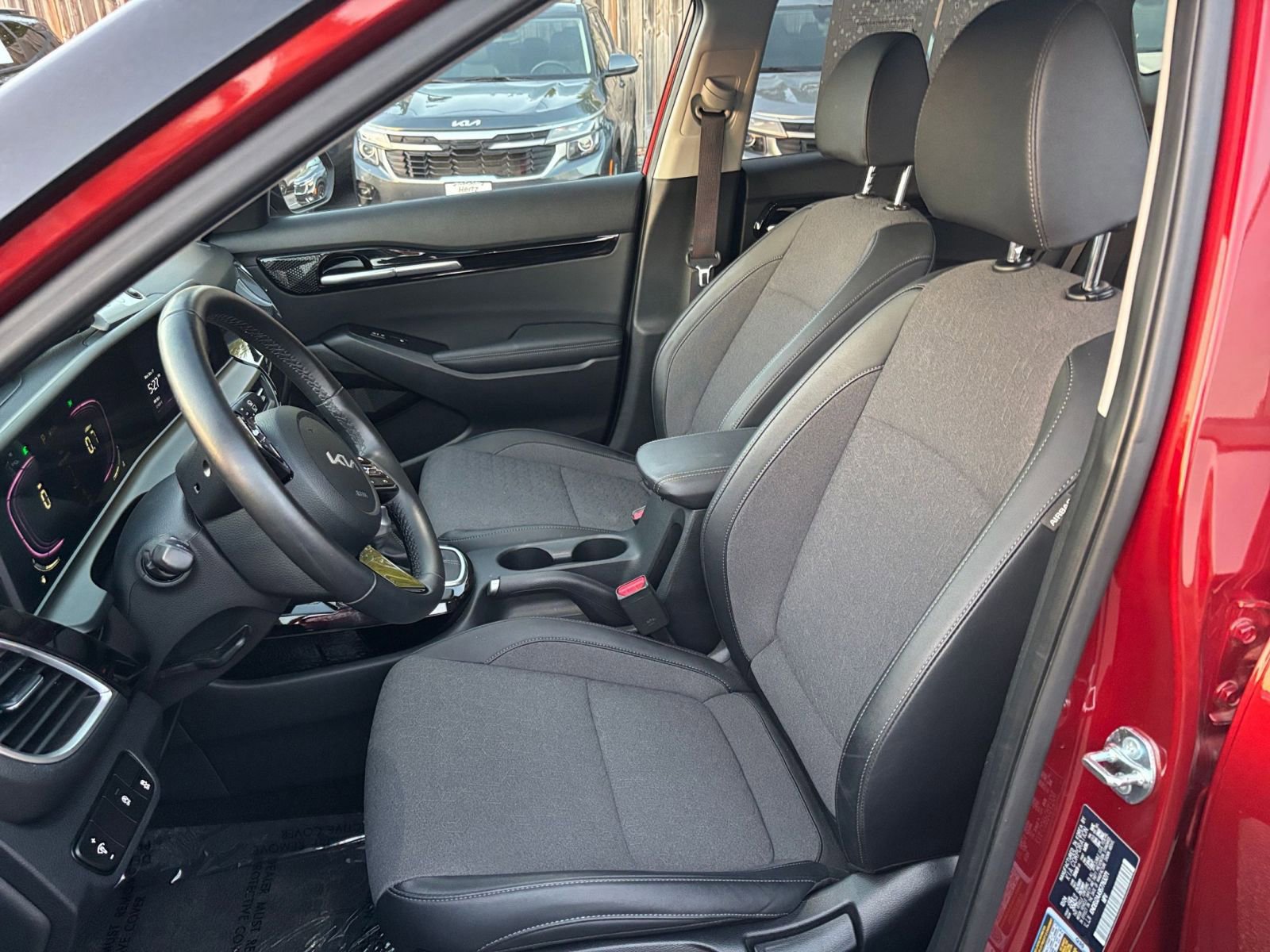 Thumbnail: 2025 Kia Seltos - 30