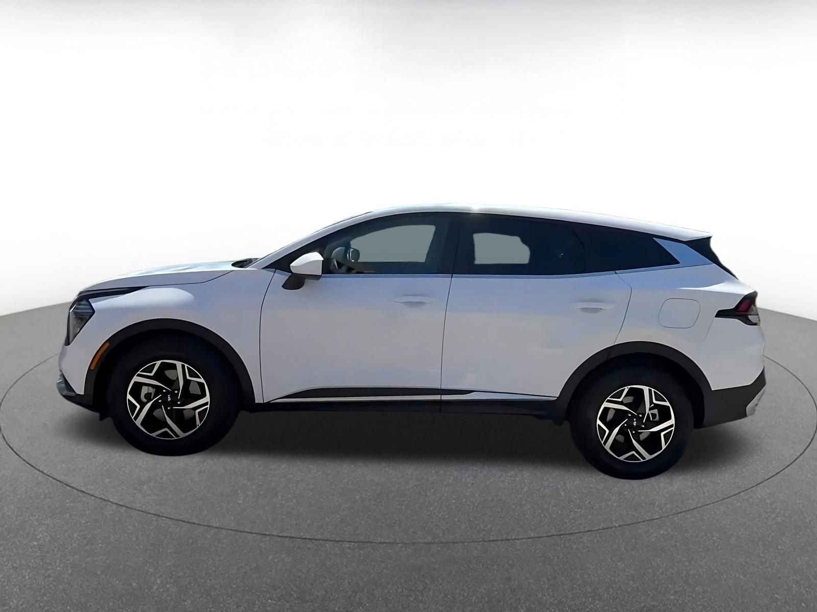 Thumbnail: 2025 Kia Sportage - 8