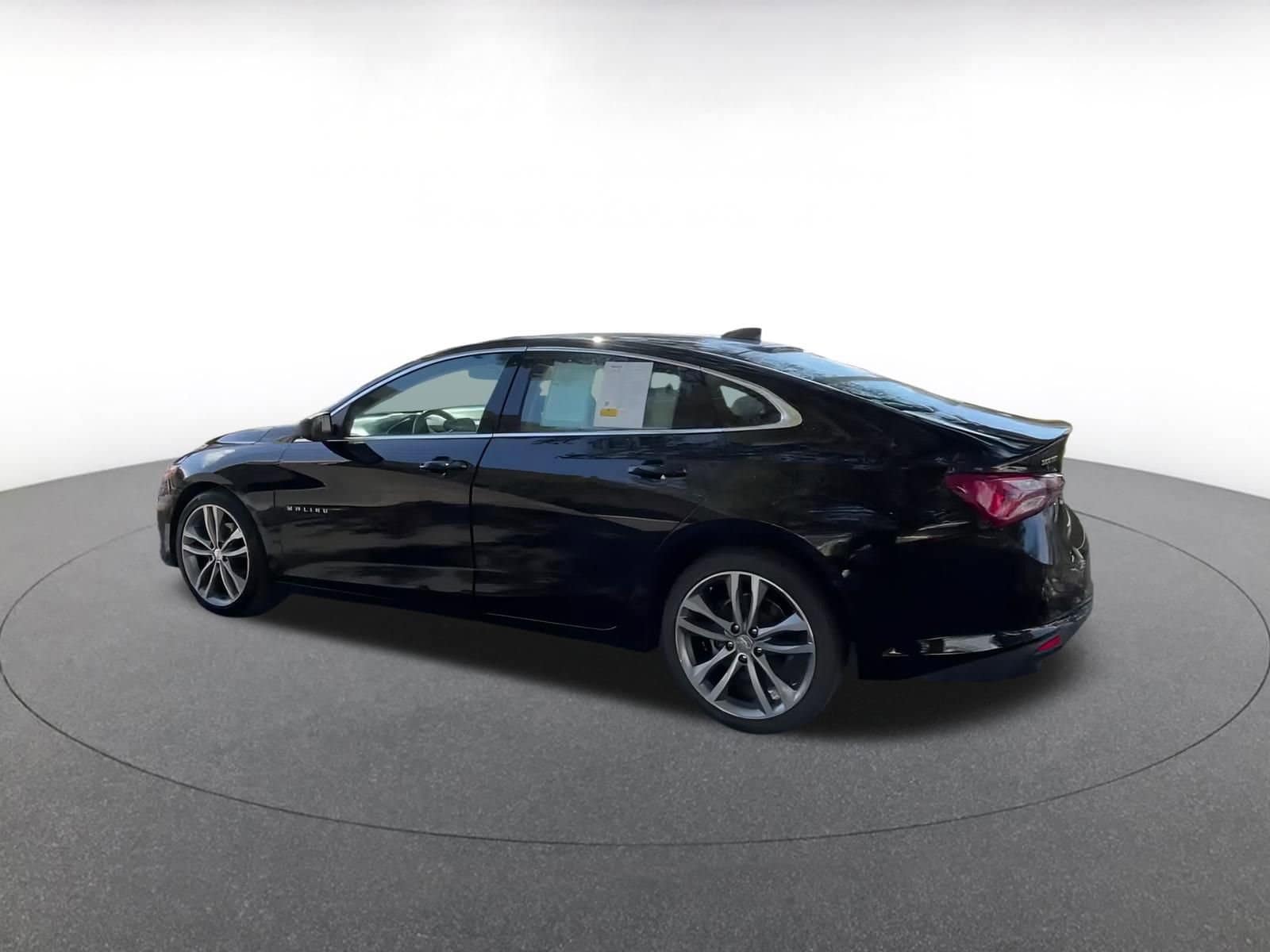 Thumbnail: 2024 Chevrolet Malibu - 10