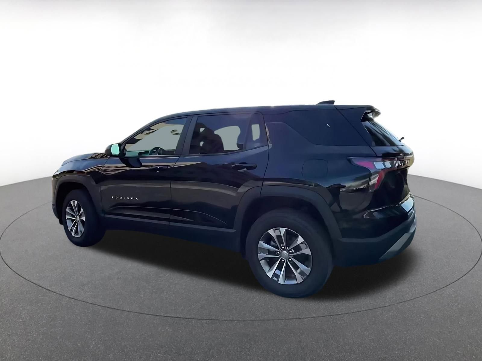 Thumbnail: 2025 Chevrolet Equinox - 10