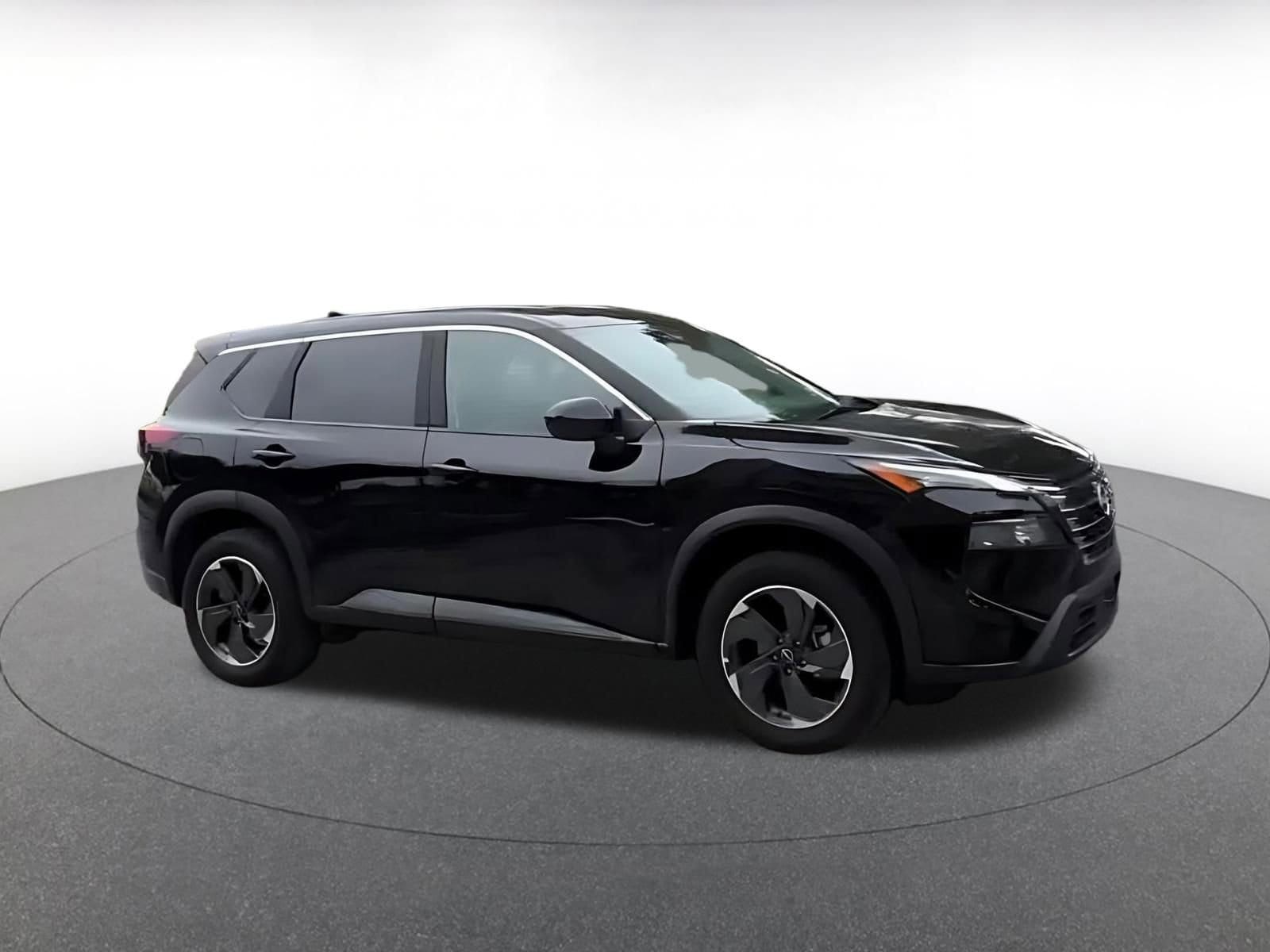 Thumbnail: 2025 Nissan Rogue - 2