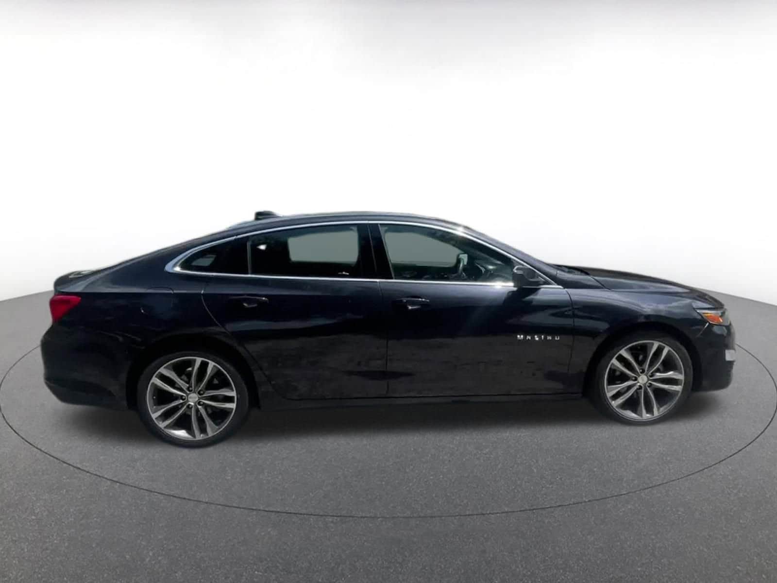 Thumbnail: 2023 Chevrolet Malibu - 16