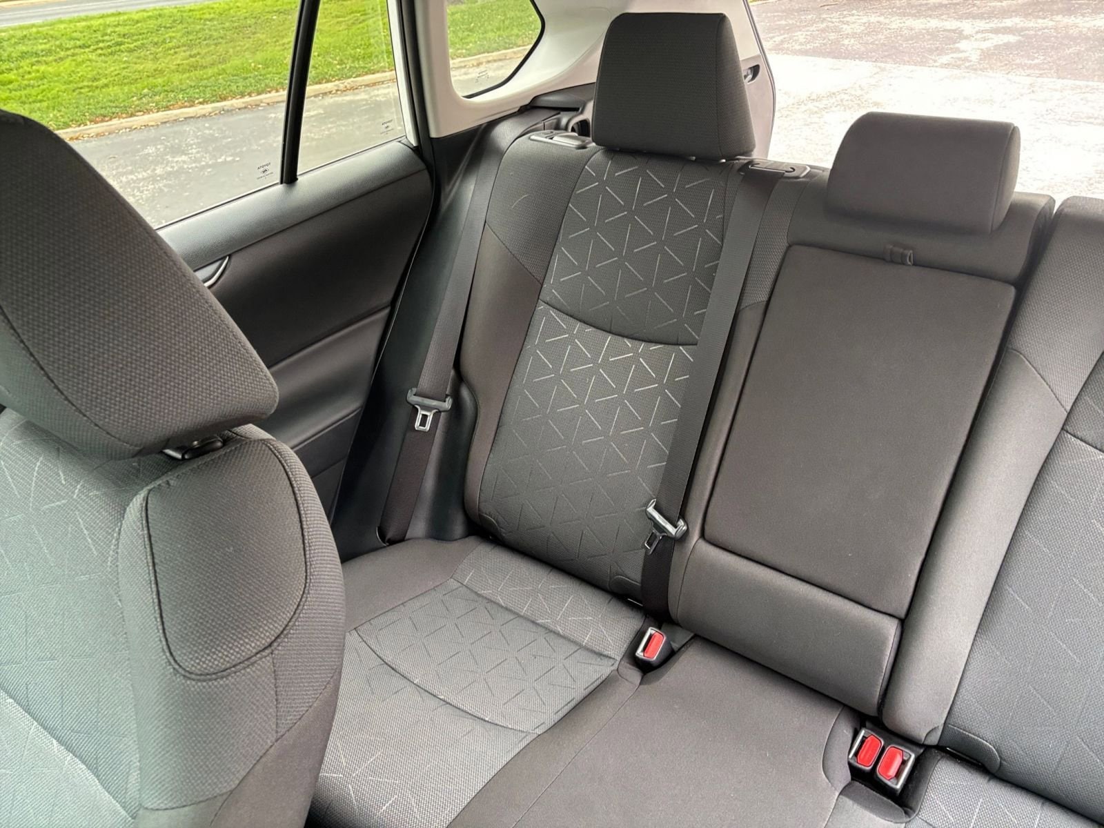 Thumbnail: 2025 Toyota RAV4 - 33