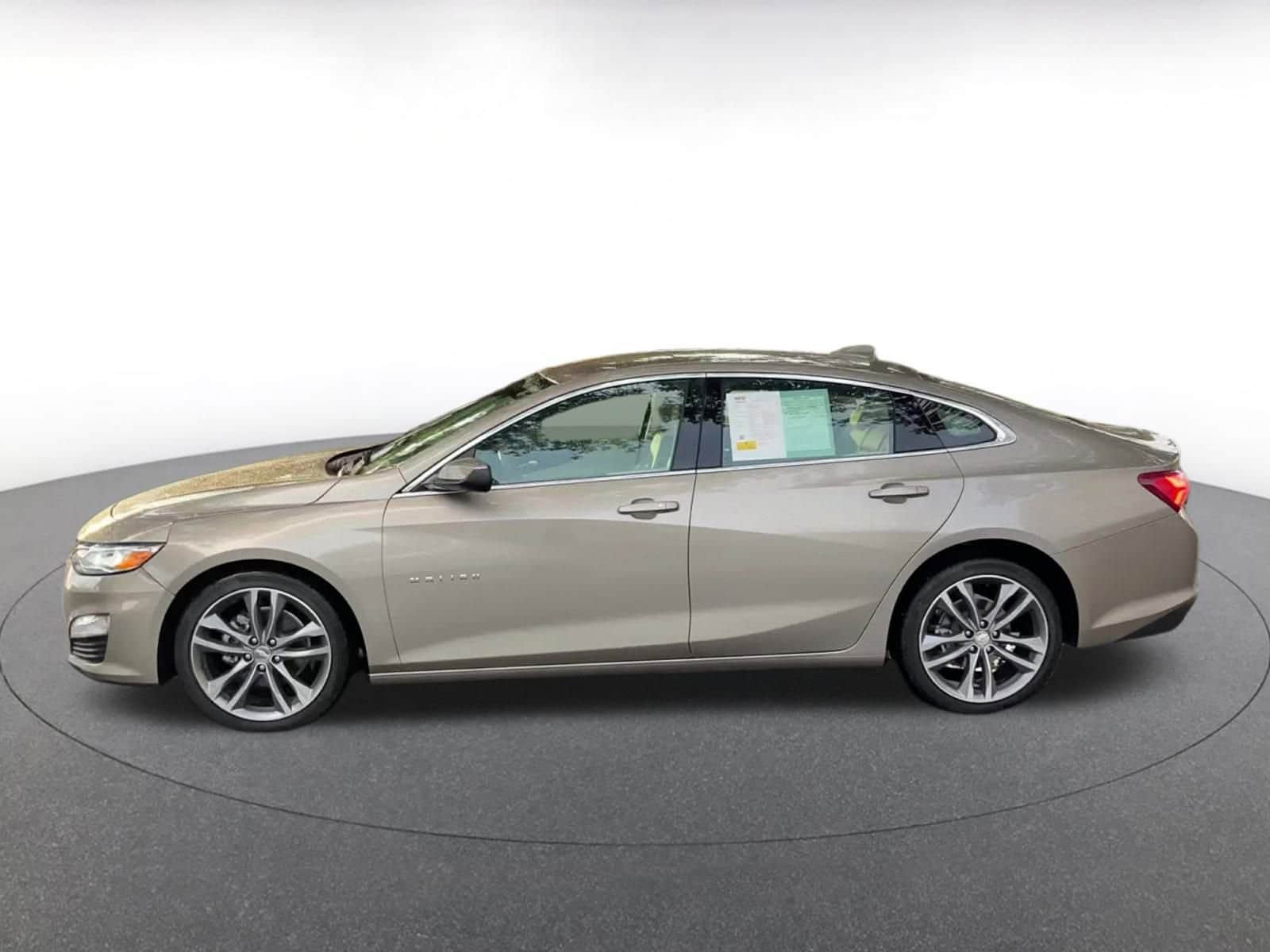 Thumbnail: 2024 Chevrolet Malibu - 8