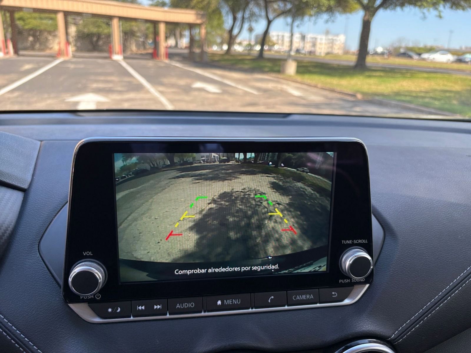 Thumbnail: 2025 Nissan Sentra - 20