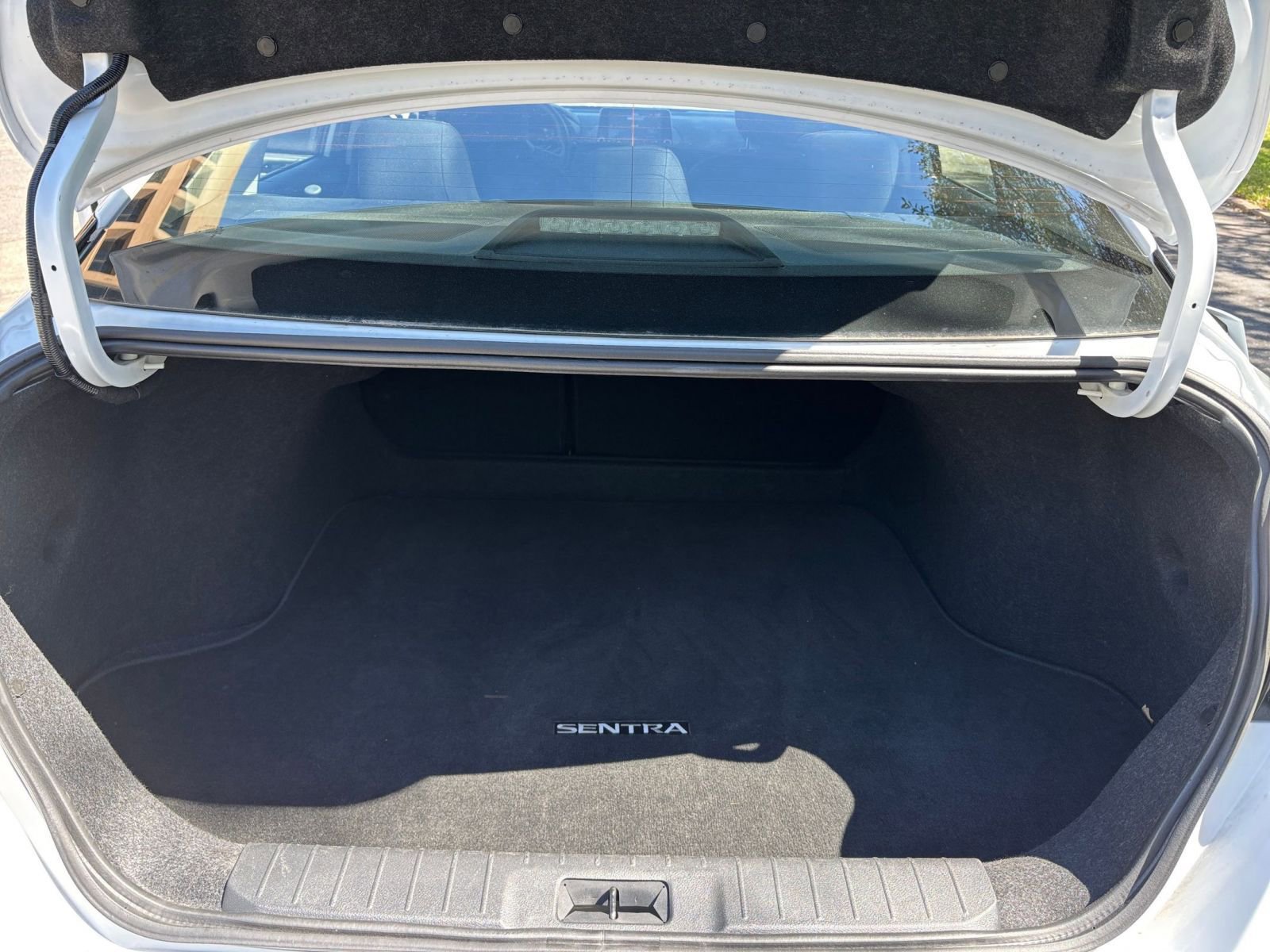 Thumbnail: 2025 Nissan Sentra - 26