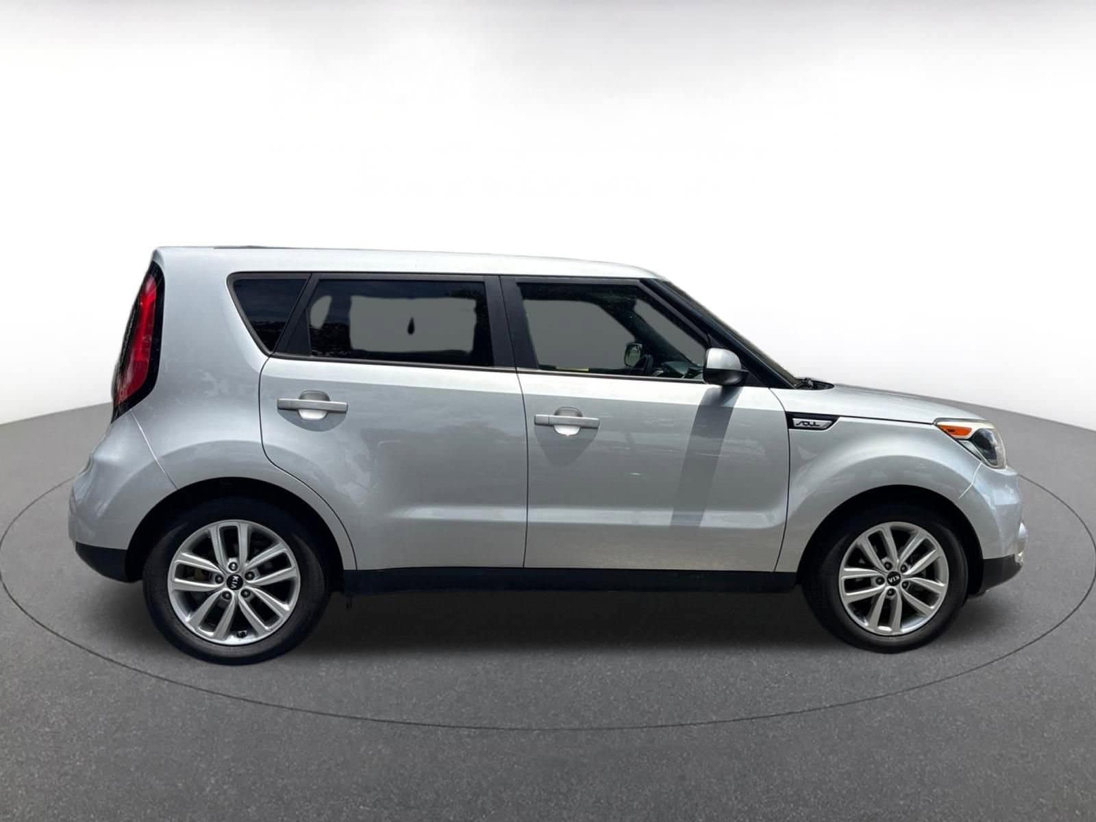 Thumbnail: 2017 Kia Soul - 15