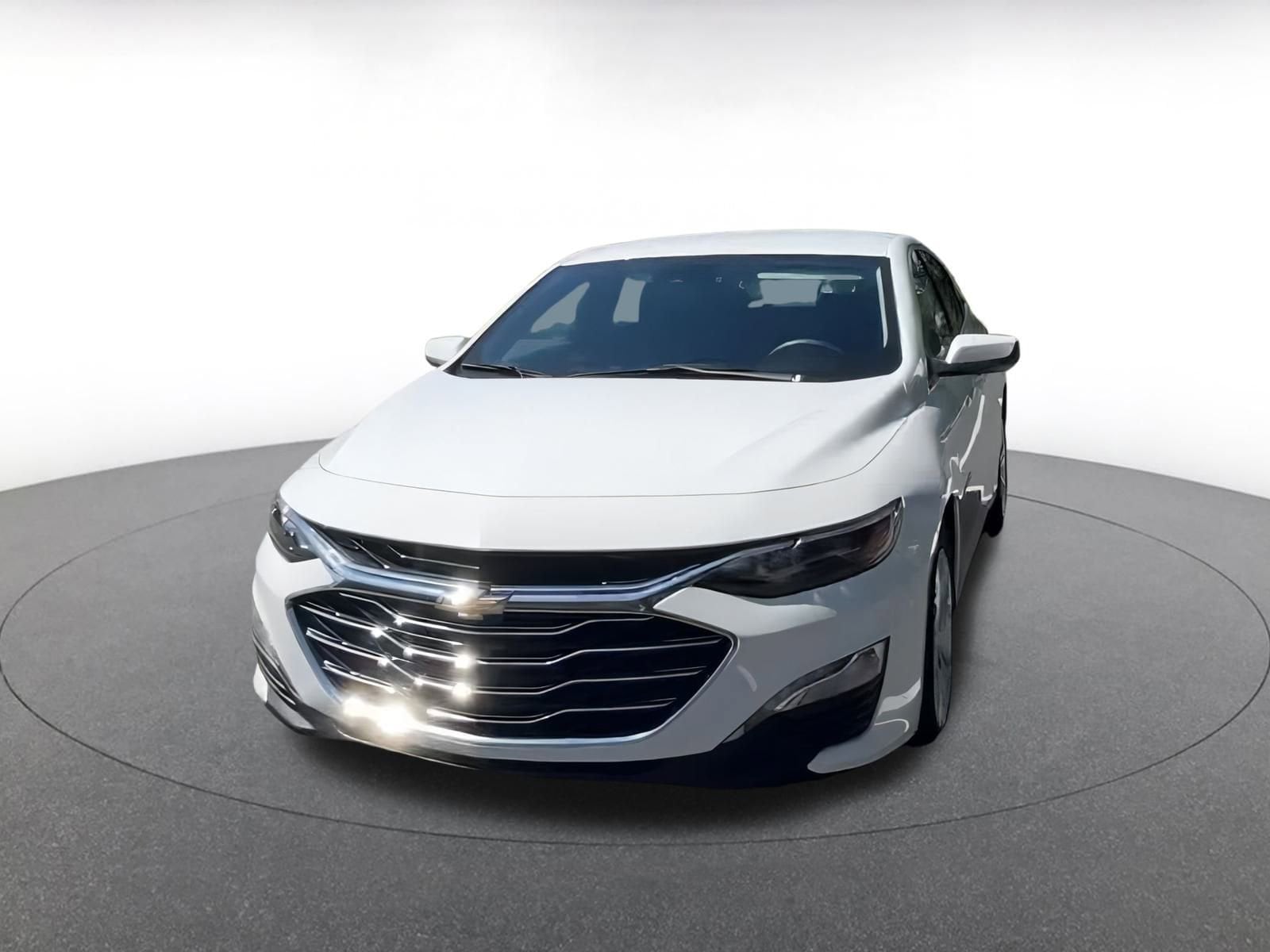 Thumbnail: 2024 Chevrolet Malibu - 5