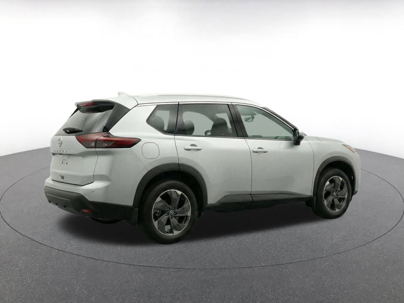 Thumbnail: 2025 Nissan Rogue - 11