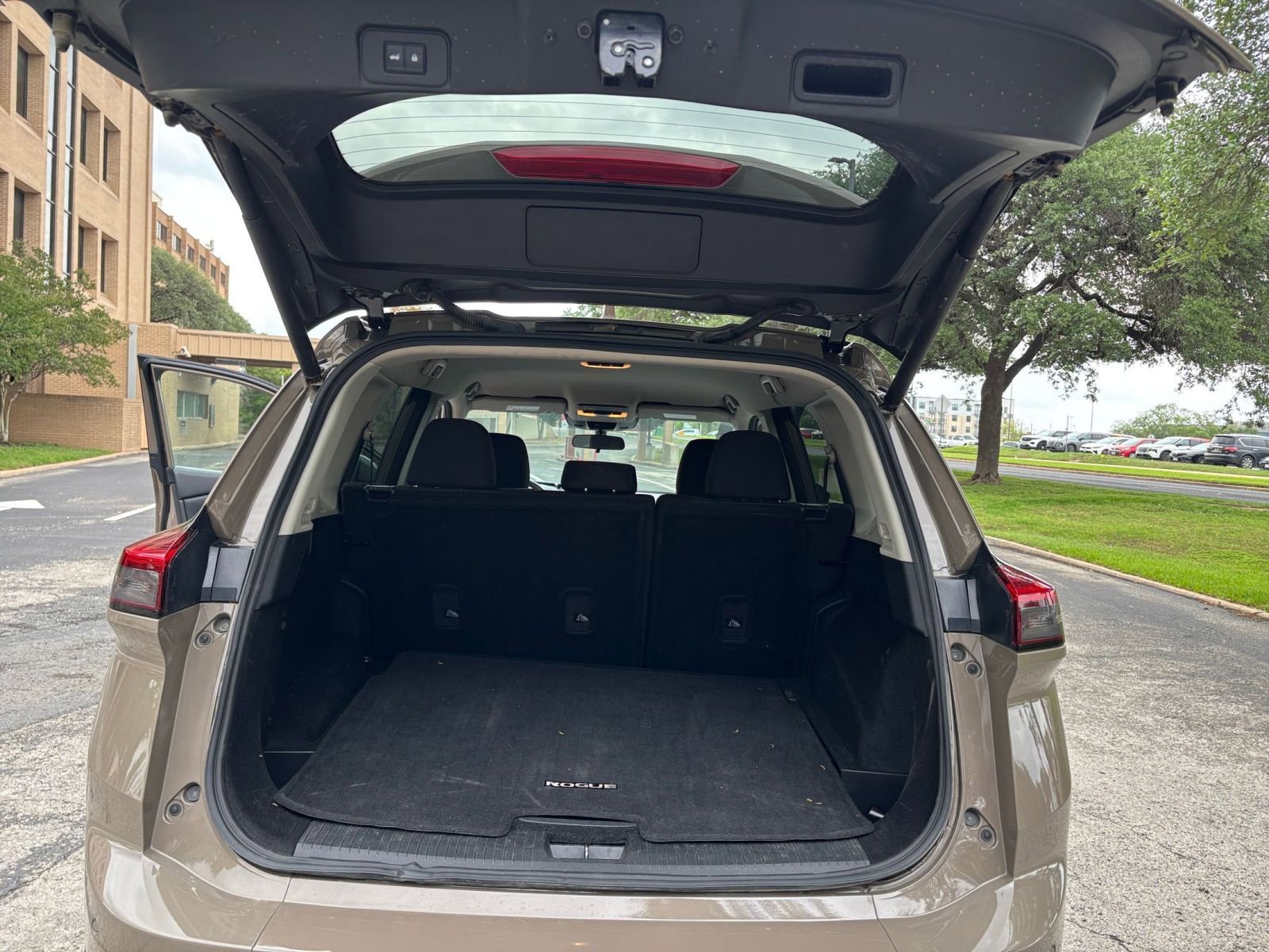 Thumbnail: 2025 Nissan Rogue - 26