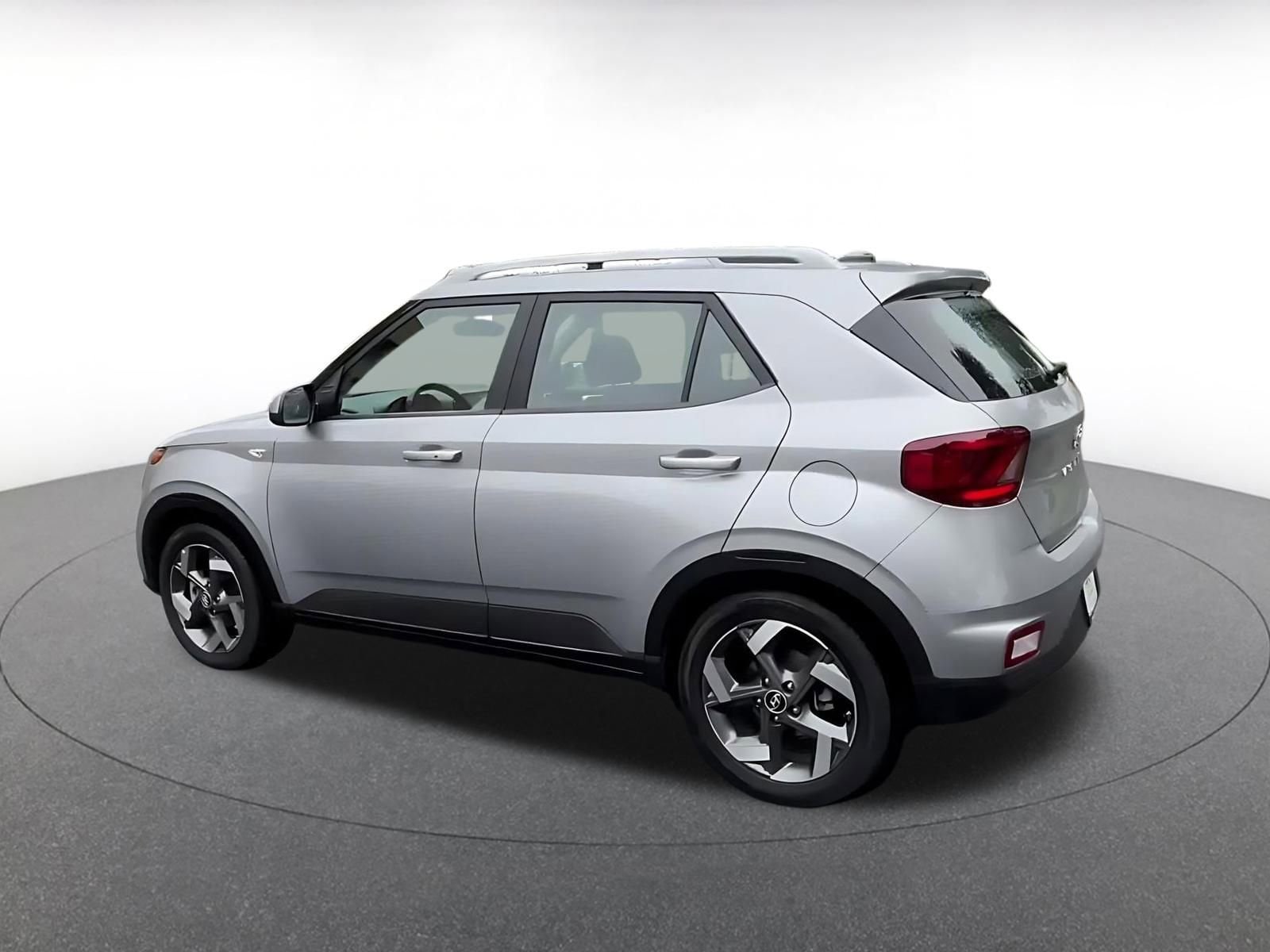 Thumbnail: 2025 Hyundai Venue - 10