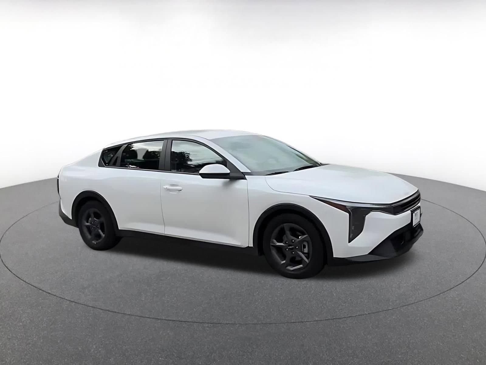Thumbnail: 2025 Kia K4 - 2