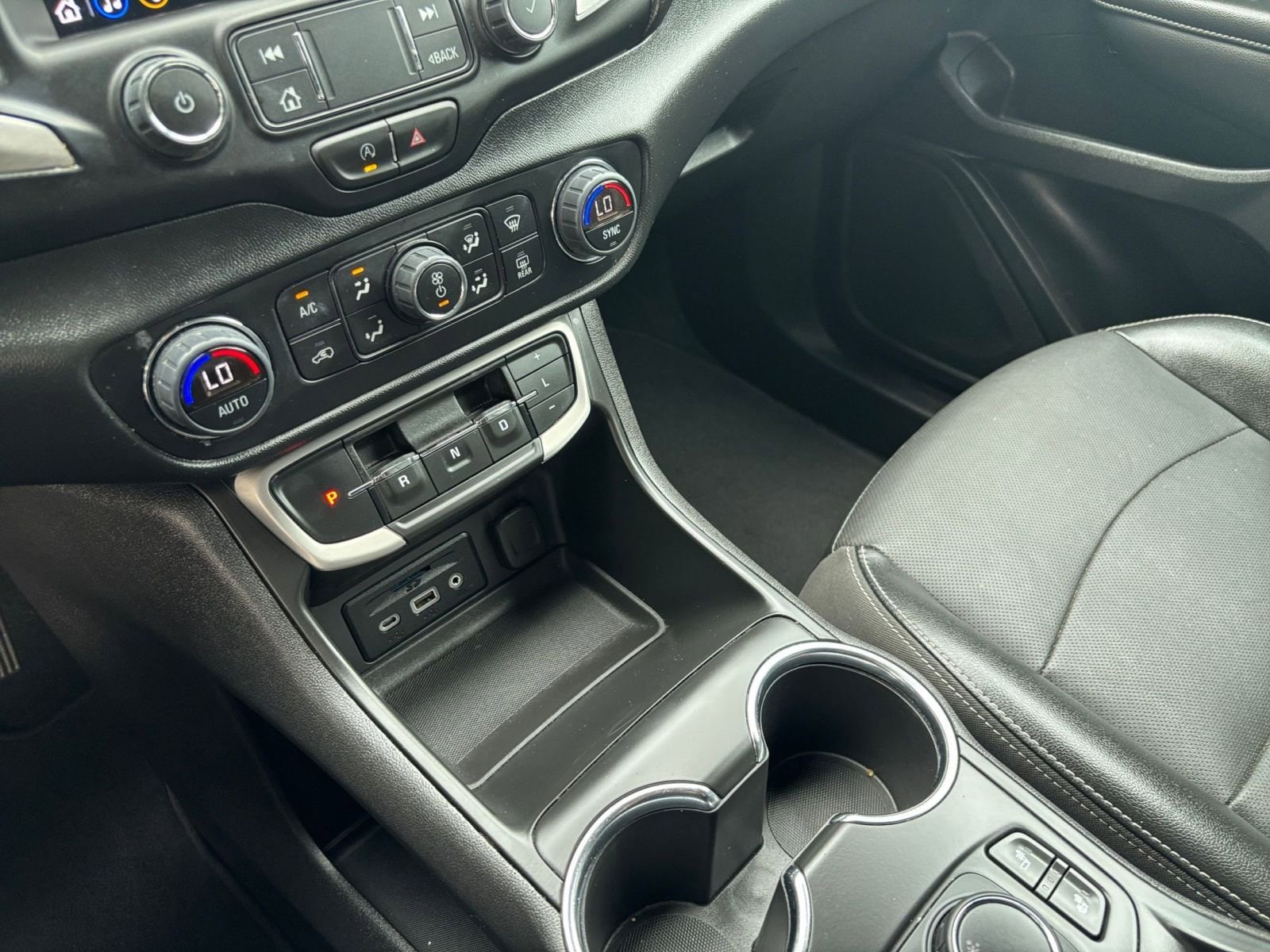 Thumbnail: 2023 GMC Terrain - 35
