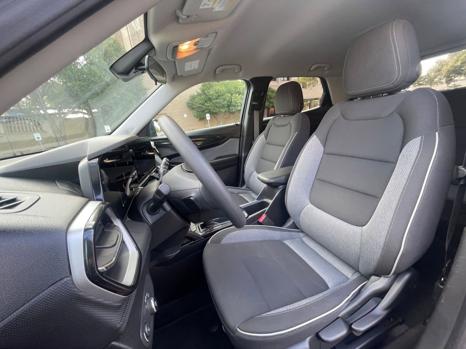 Thumbnail: 2025 Chevrolet TrailBlazer - 34