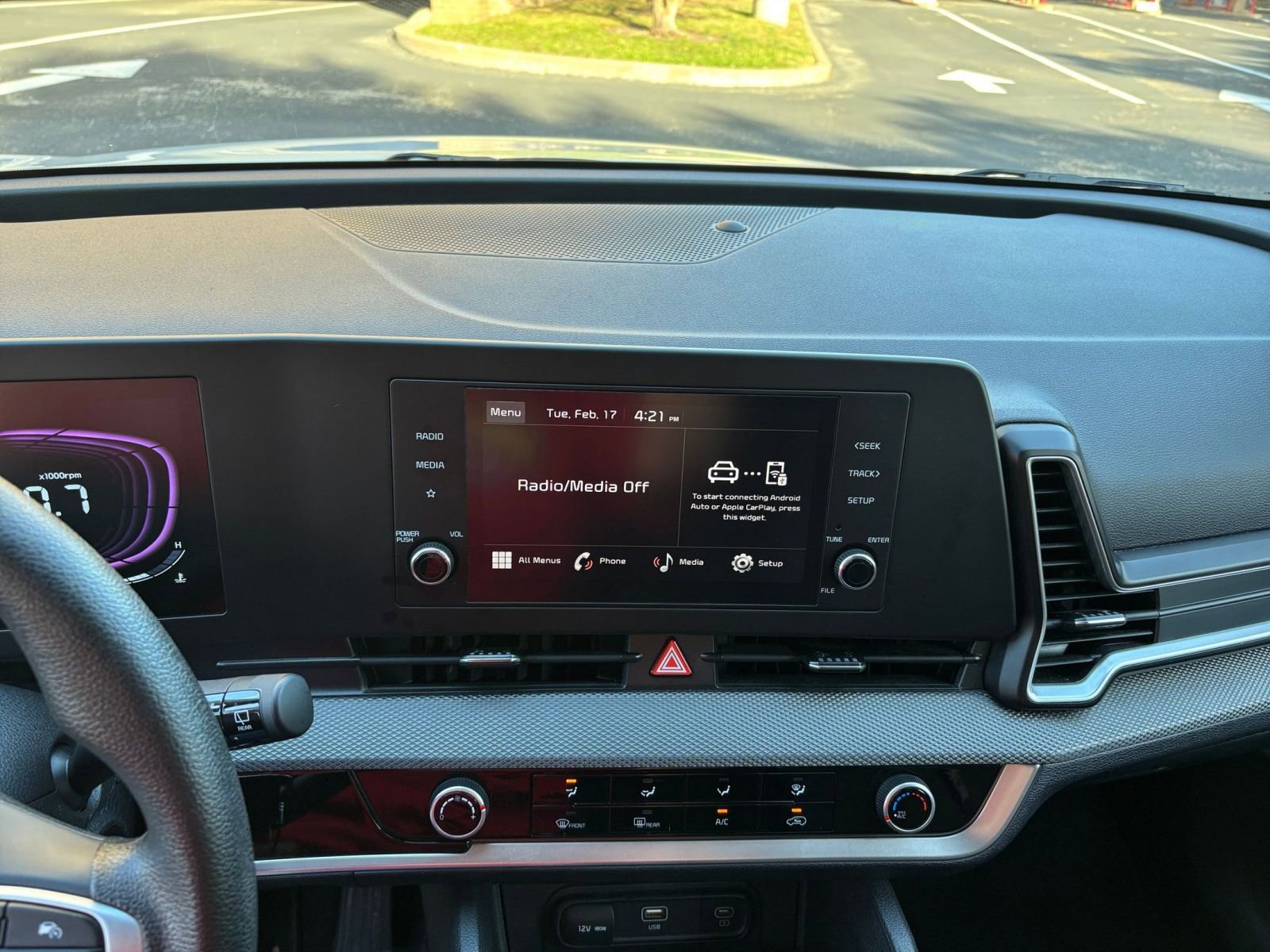 Thumbnail: 2025 Kia Sportage - 17