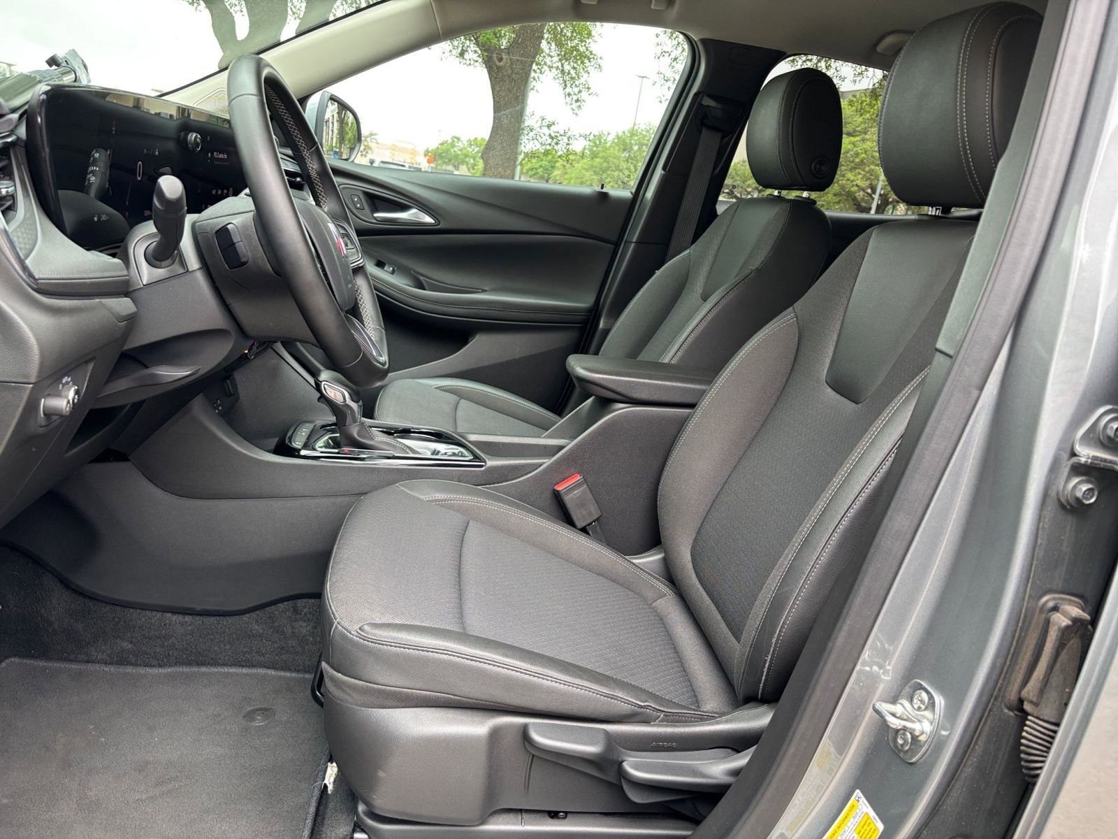 Thumbnail: 2025 Buick Encore GX - 22