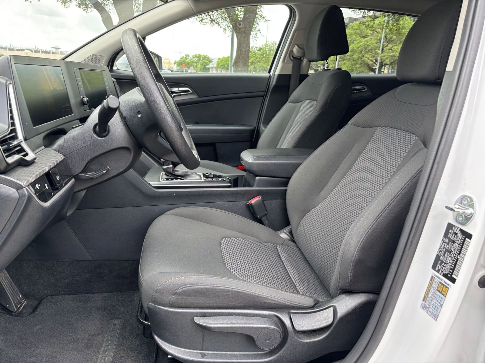 Thumbnail: 2025 Kia Sportage - 22