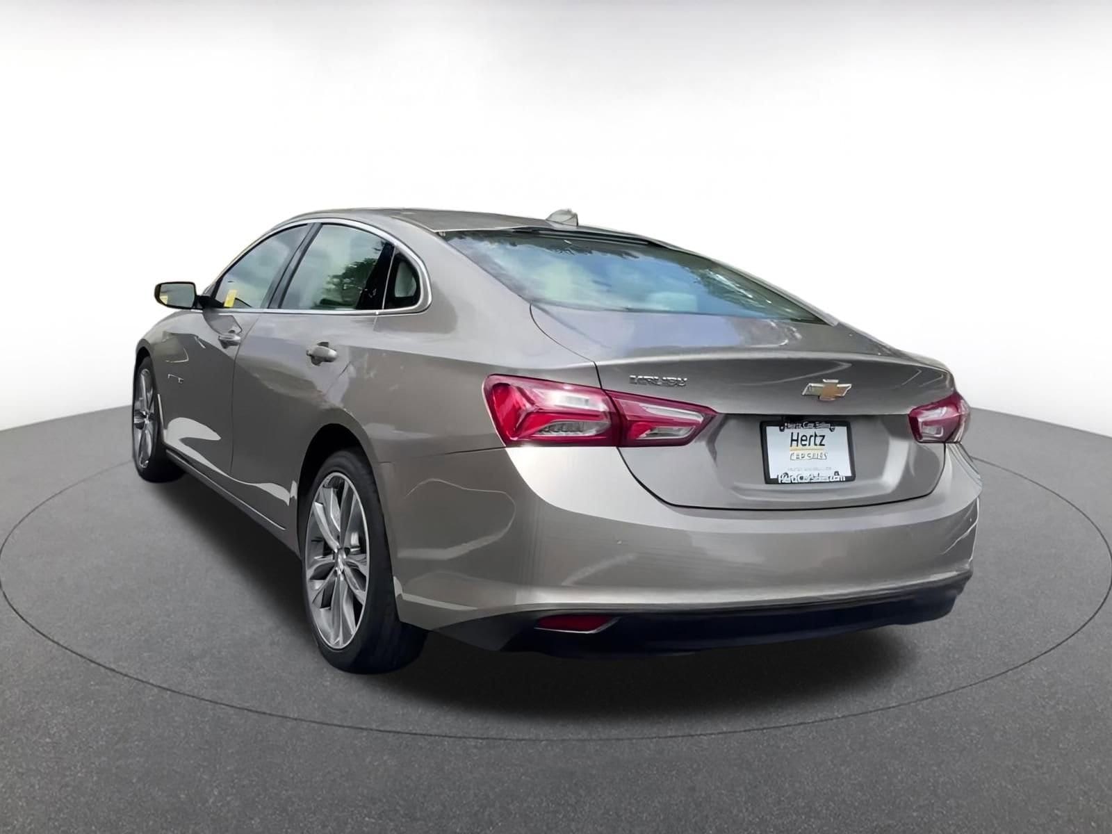 Thumbnail: 2024 Chevrolet Malibu - 10