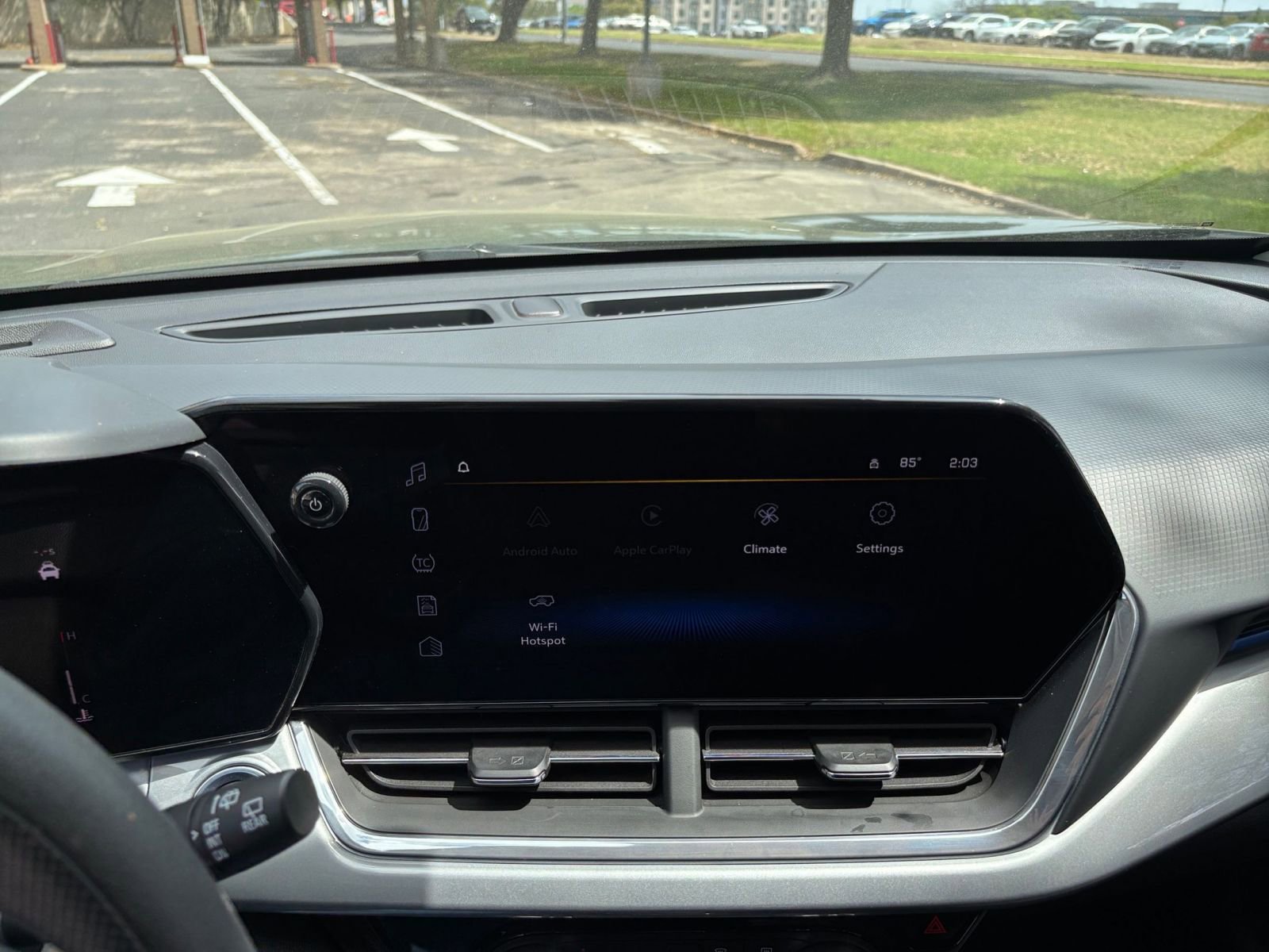 Thumbnail: 2025 Chevrolet Trax - 17