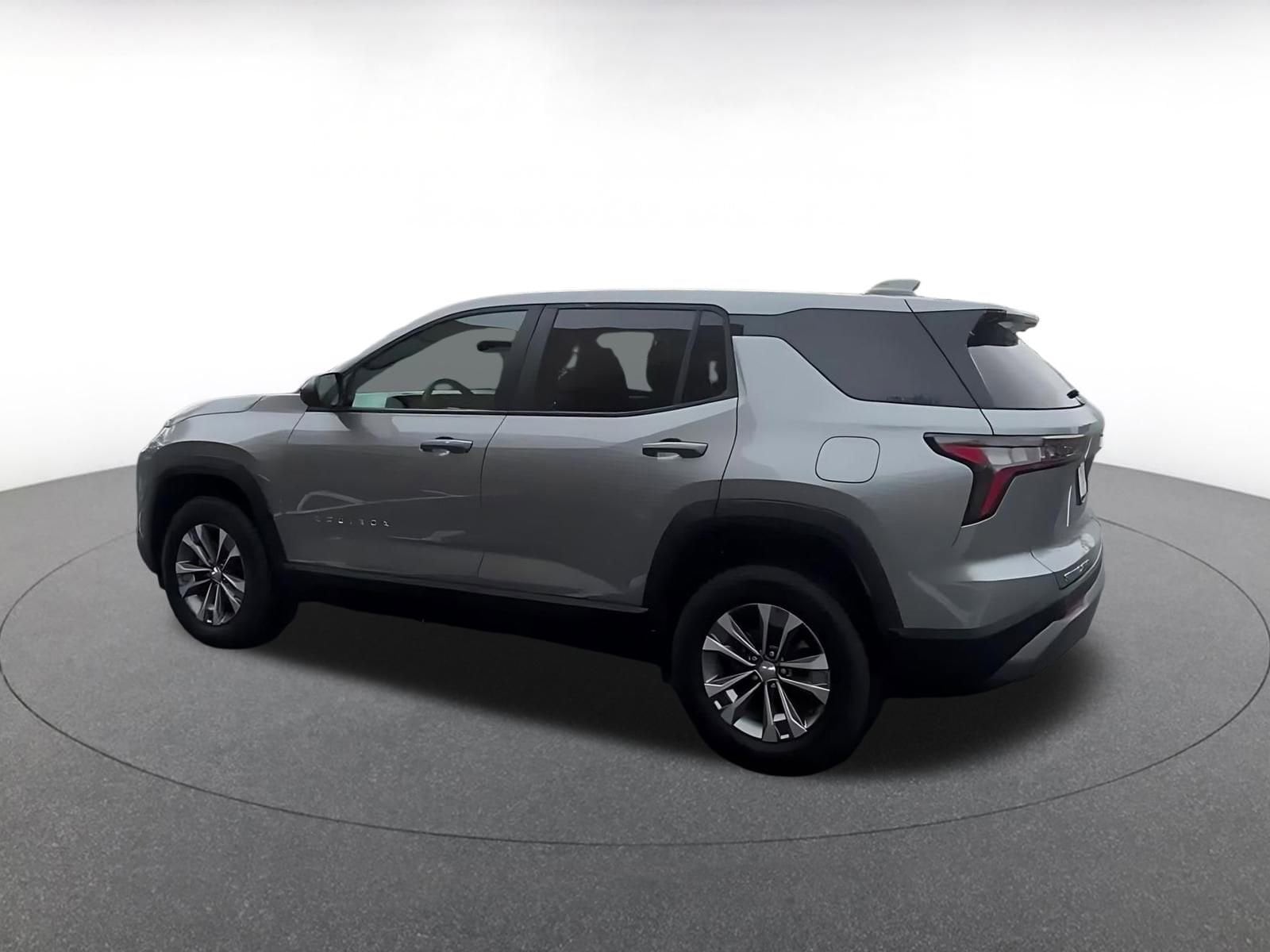 Thumbnail: 2025 Chevrolet Equinox - 10