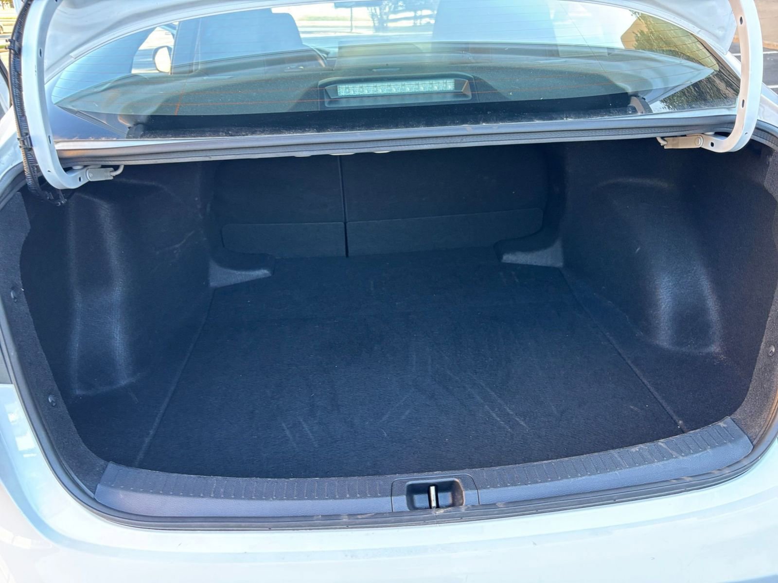 Thumbnail: 2025 Toyota Corolla - 25