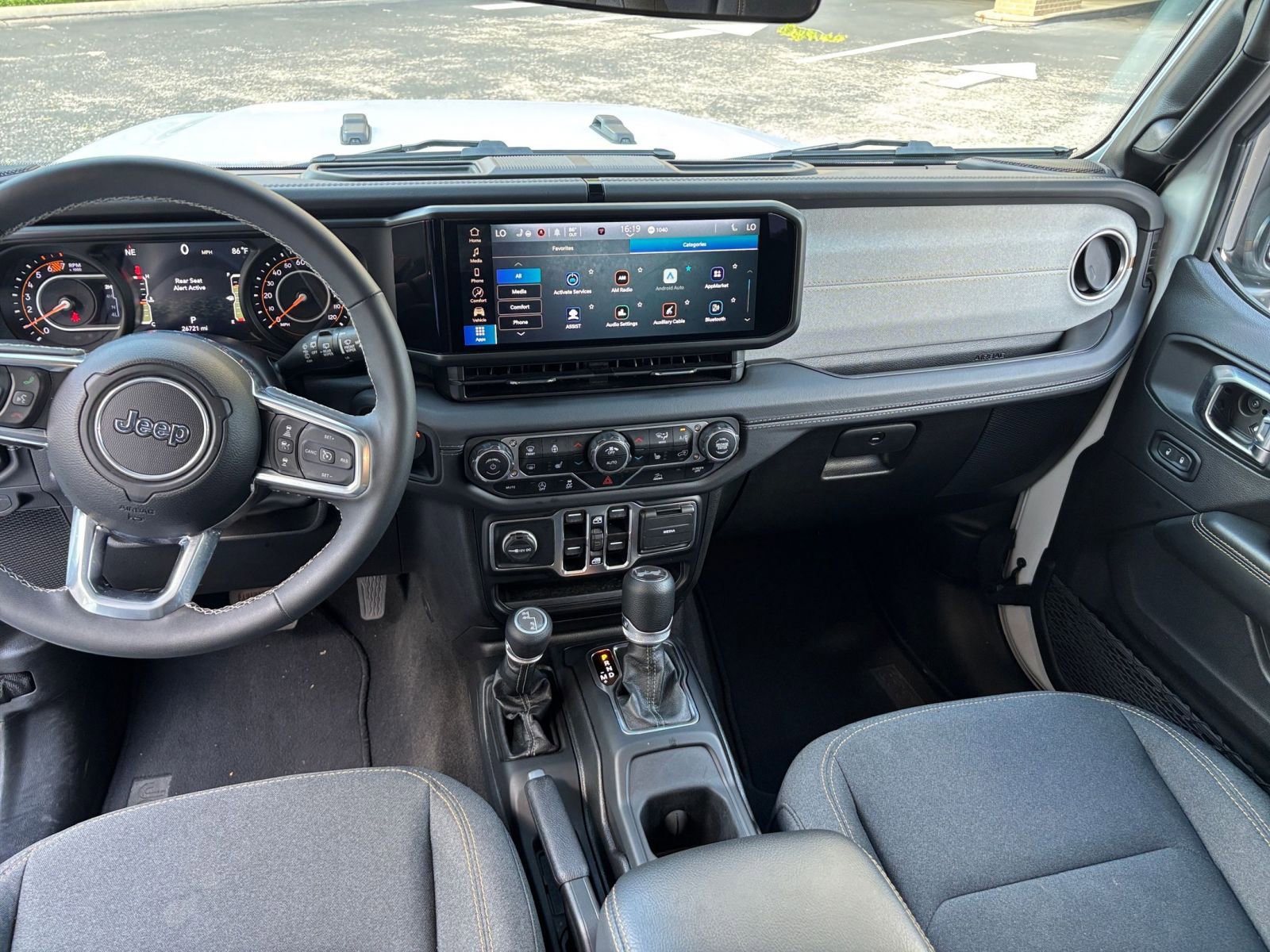 Thumbnail: 2025 Jeep Wrangler - 28