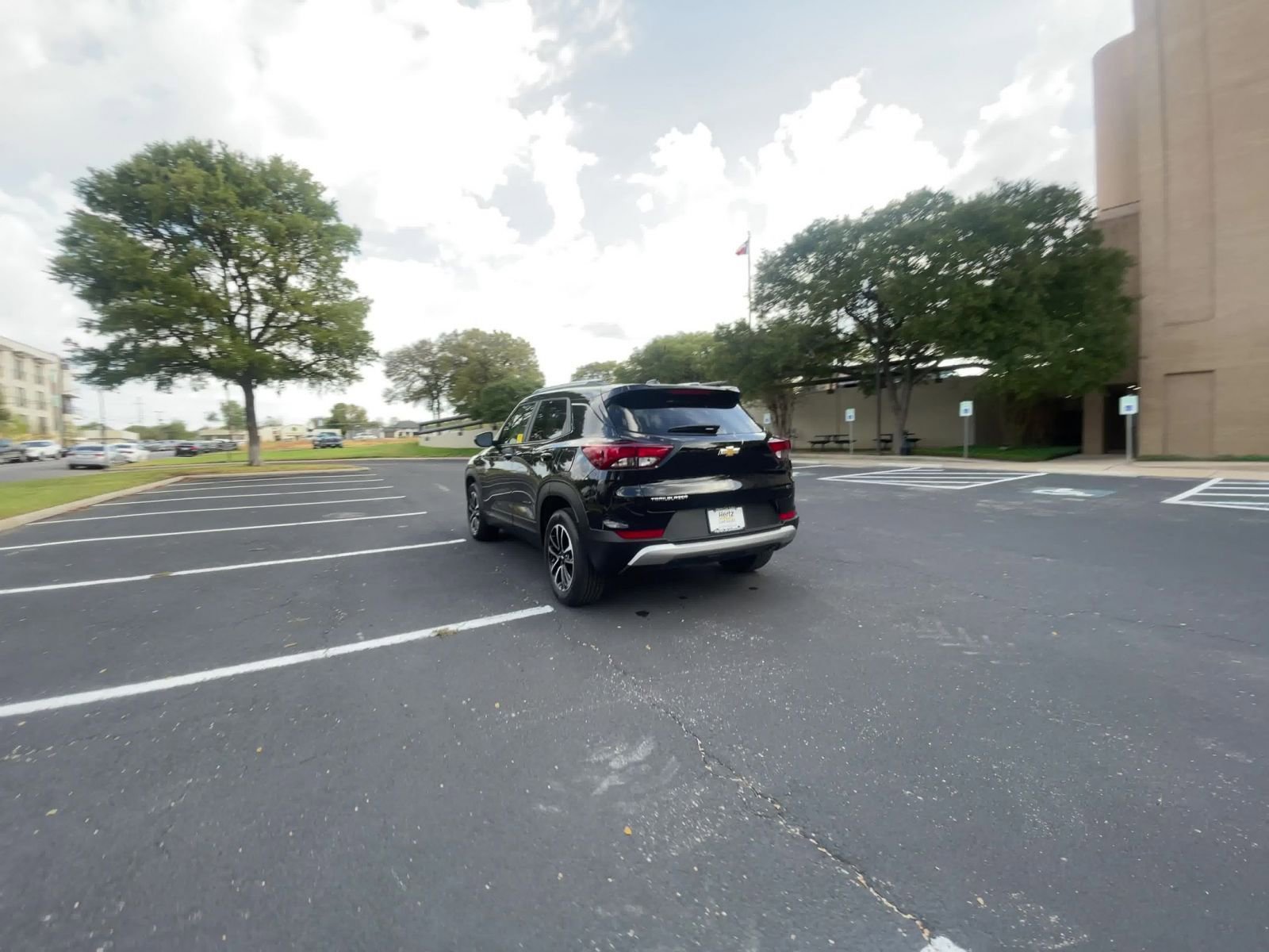 Thumbnail: 2025 Chevrolet TrailBlazer - 16